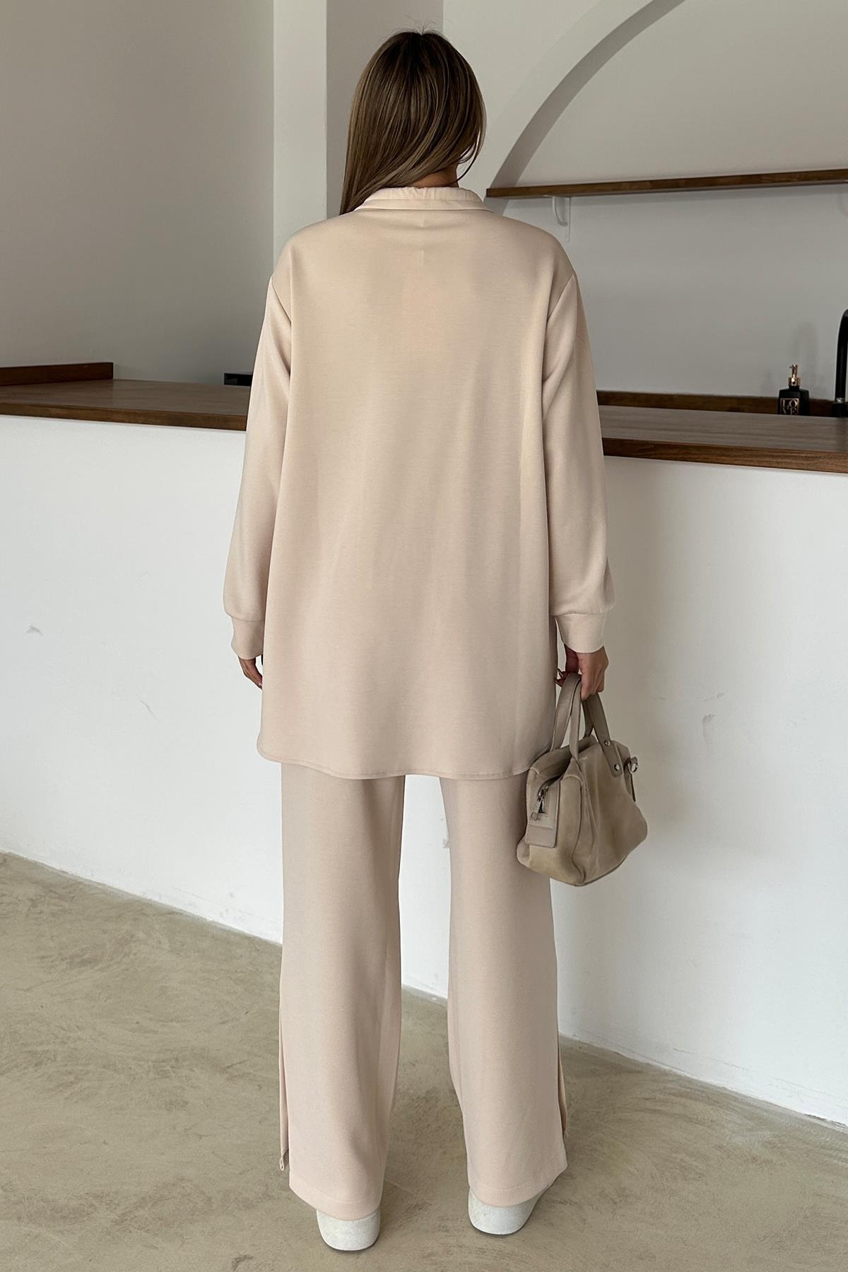 Metal Aksesuarlı Premium Kumaş Salaş Sweat Pantolon Takım KREM 9372-TK