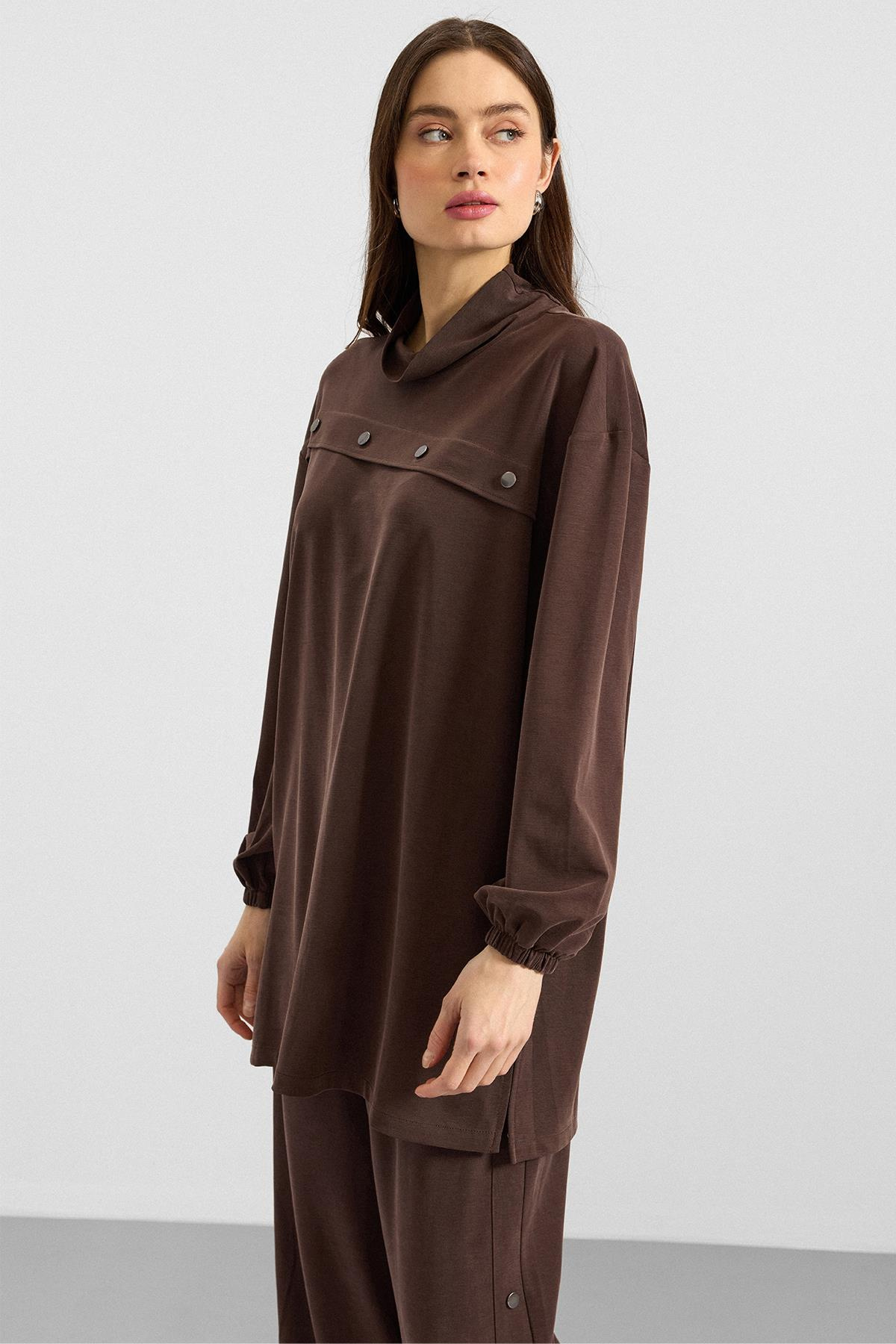 Metal Aksesuarlı Premium Kumaş Sweat Pantolon Takım KAHVE 9404-TK