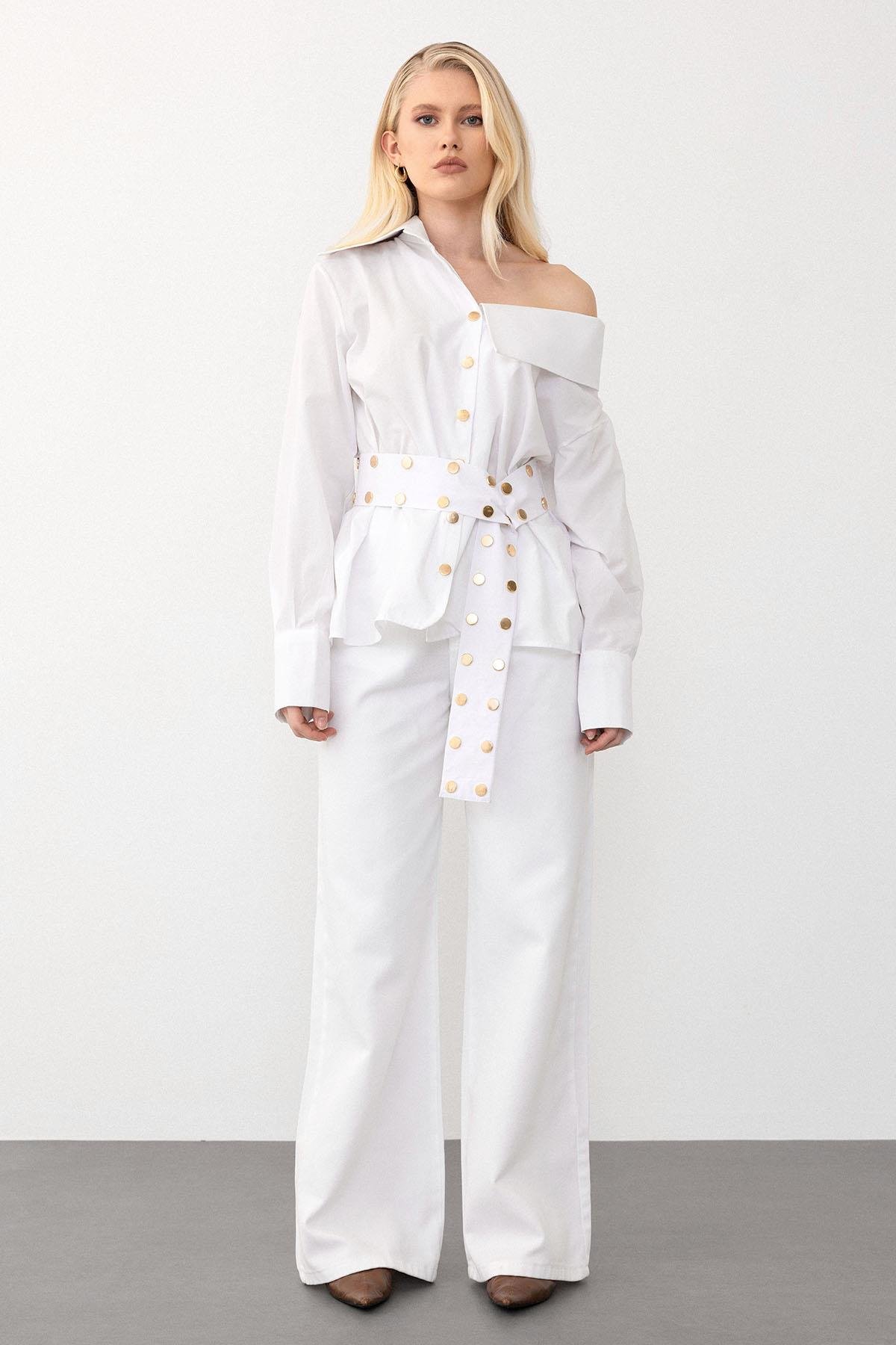 Metal Çıt Çıt Detaylı Madonna Yaka Gömlek BEYAZ 9278