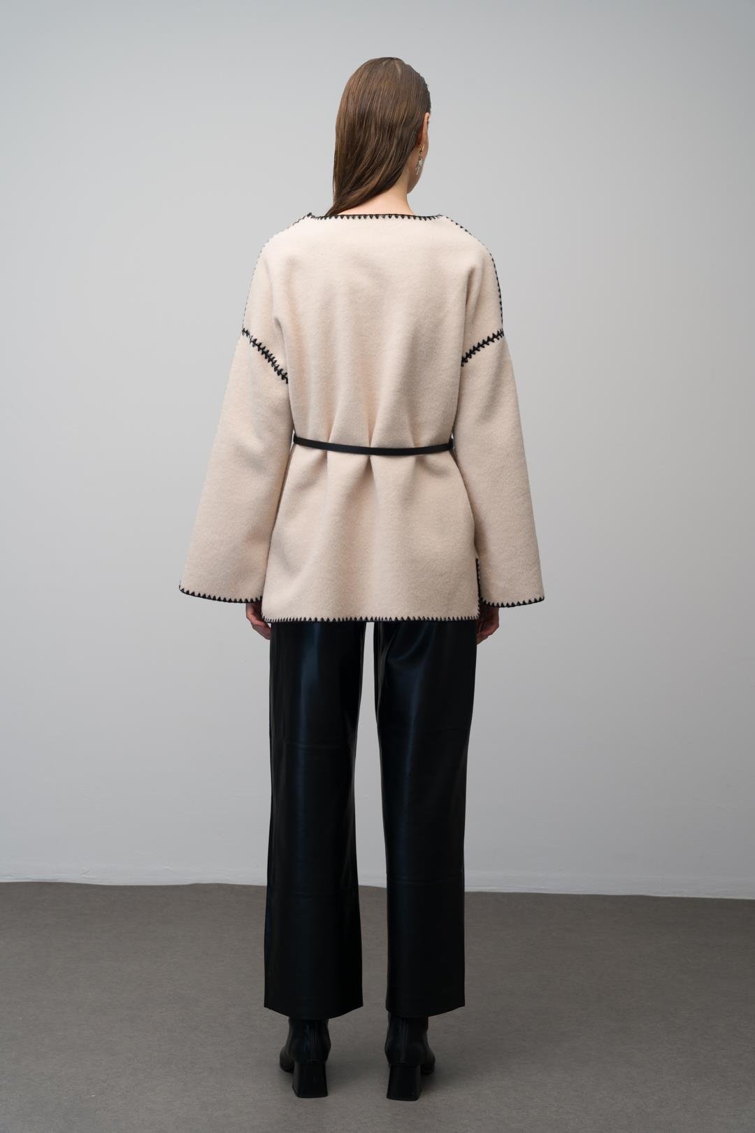 Nakış Detaylı Torba Cepli Astarsız Salaş Kaban BEJ 3077