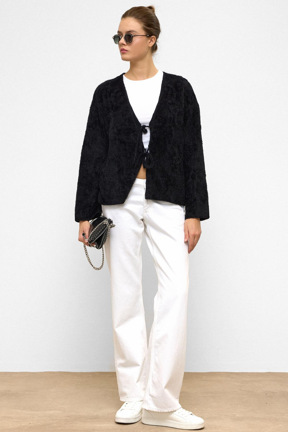 Önden Bağlamalı Soft Triko Hırka SİYAH 8267