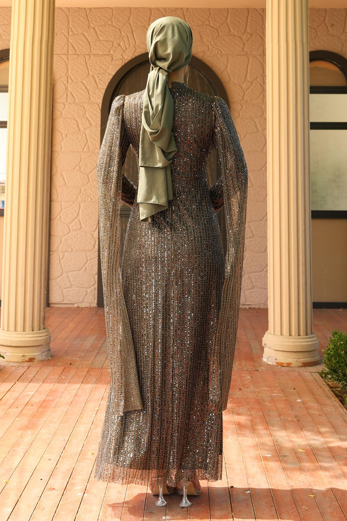 Önü Bağlamalı Pelerin Detaylı Pullu Payetli Tesettür Abiye Elbise KAHVE 1027