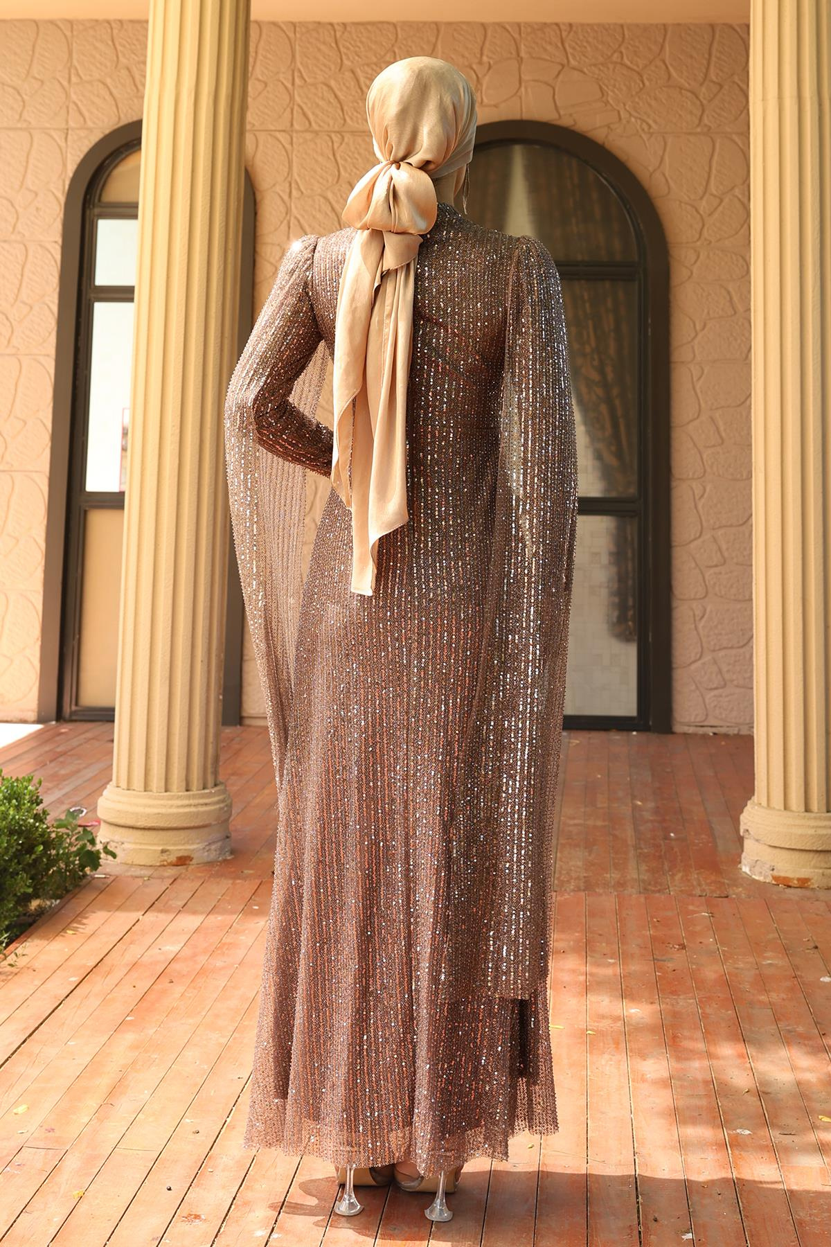 Önü Bağlamalı Pelerin Detaylı Pullu Payetli Tesettür Abiye Elbise A.KAHVE 1027