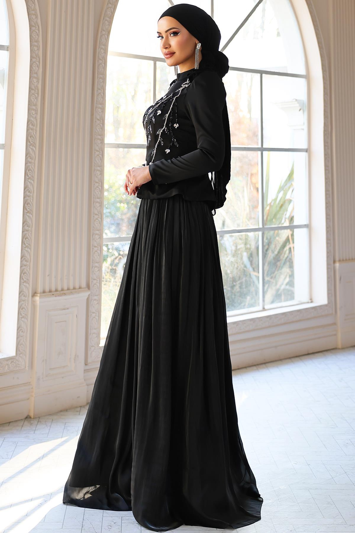 Önü Taş İşlemeli Saten Yoryo İpek Kombinli Tesettür Abiye Elbise SİYAH 1055