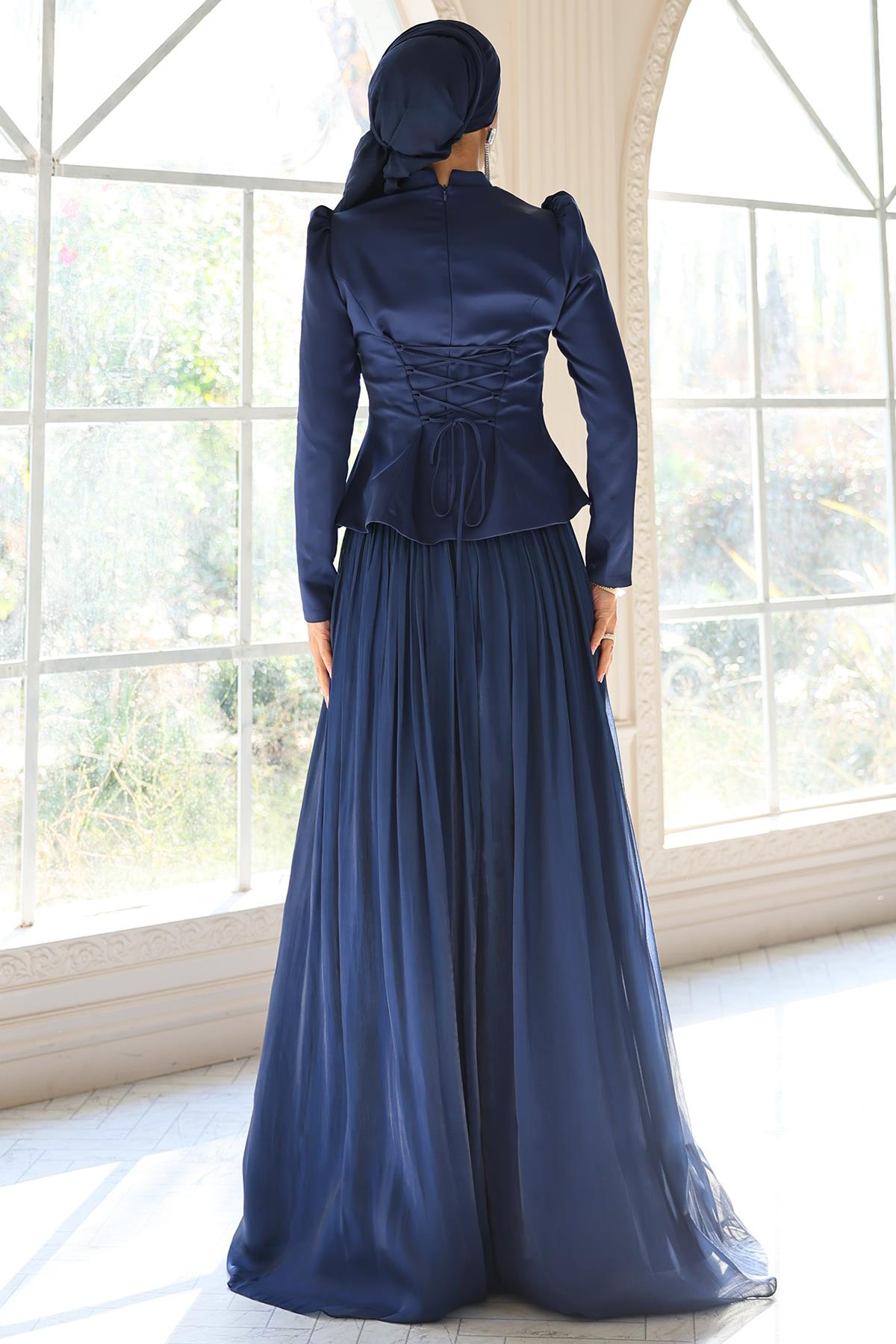 Önü Taş İşlemeli Saten Yoryo İpek Kombinli Tesettür Abiye Elbise K. İNDİGO 1055