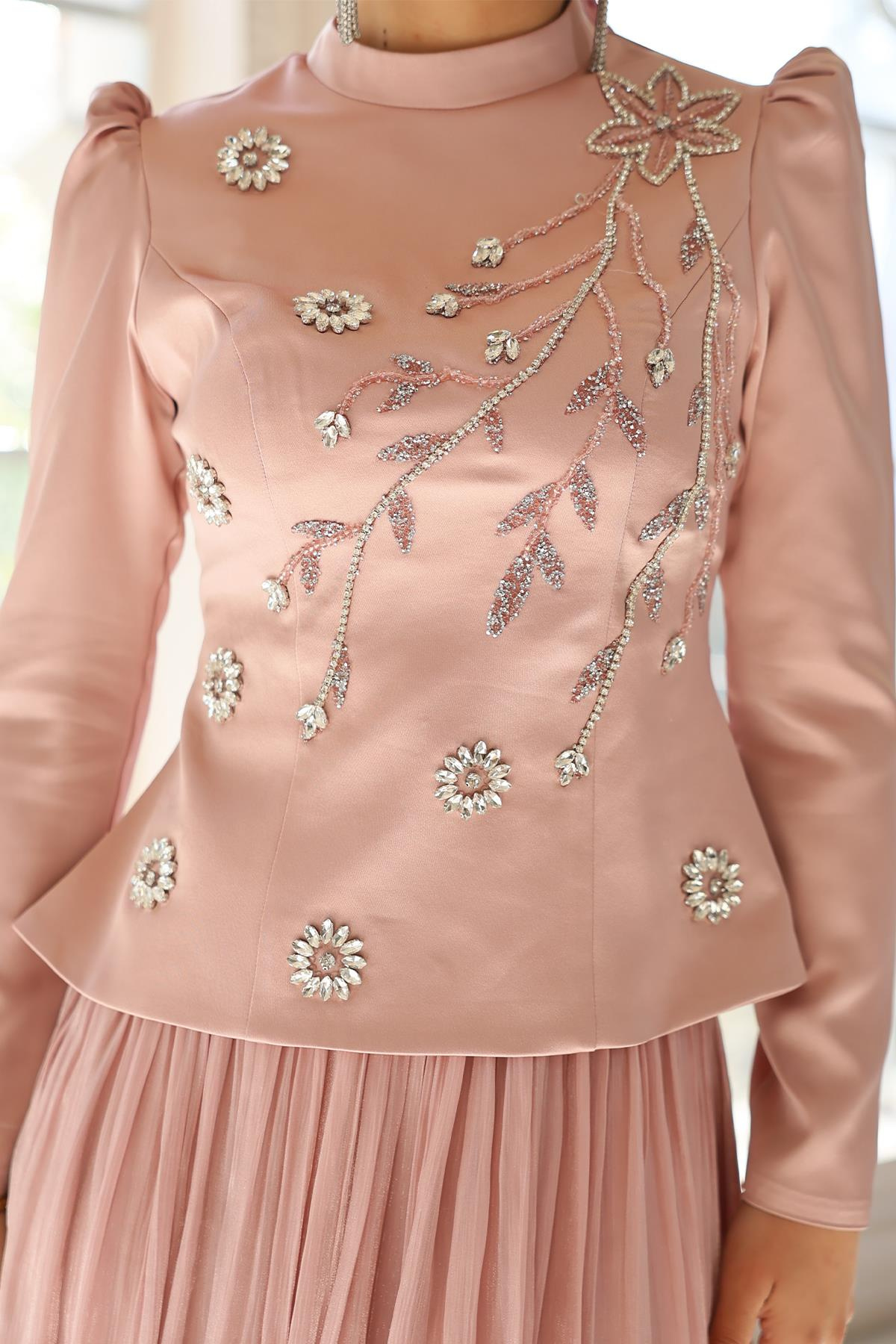 Önü Taş İşlemeli Saten Yoryo İpek Kombinli Tesettür Abiye Elbise PUDRA 1055