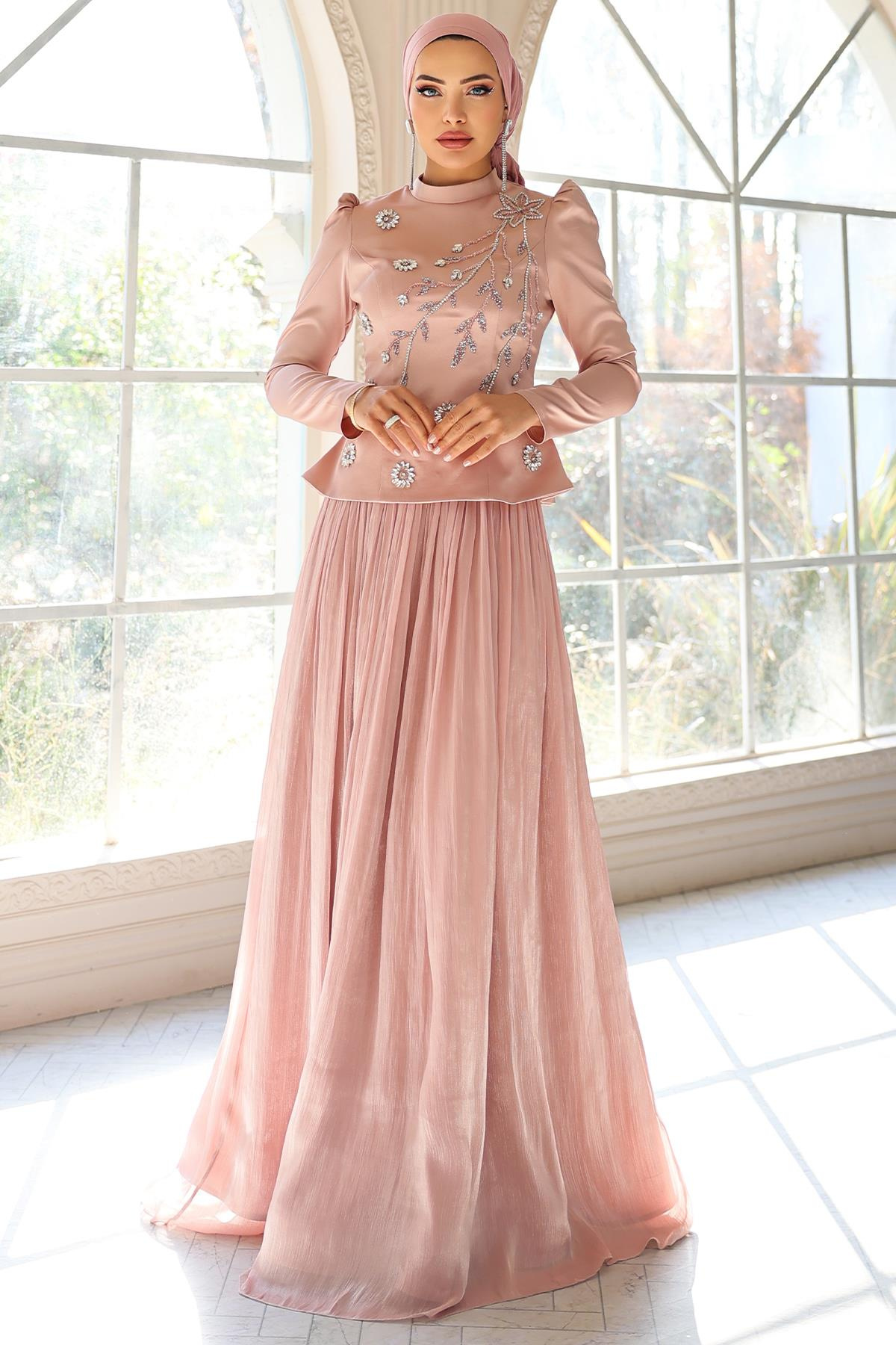 Önü Taş İşlemeli Saten Yoryo İpek Kombinli Tesettür Abiye Elbise PUDRA 1055