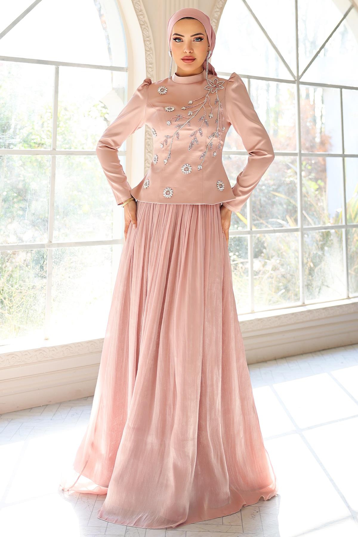 Önü Taş İşlemeli Saten Yoryo İpek Kombinli Tesettür Abiye Elbise PUDRA 1055