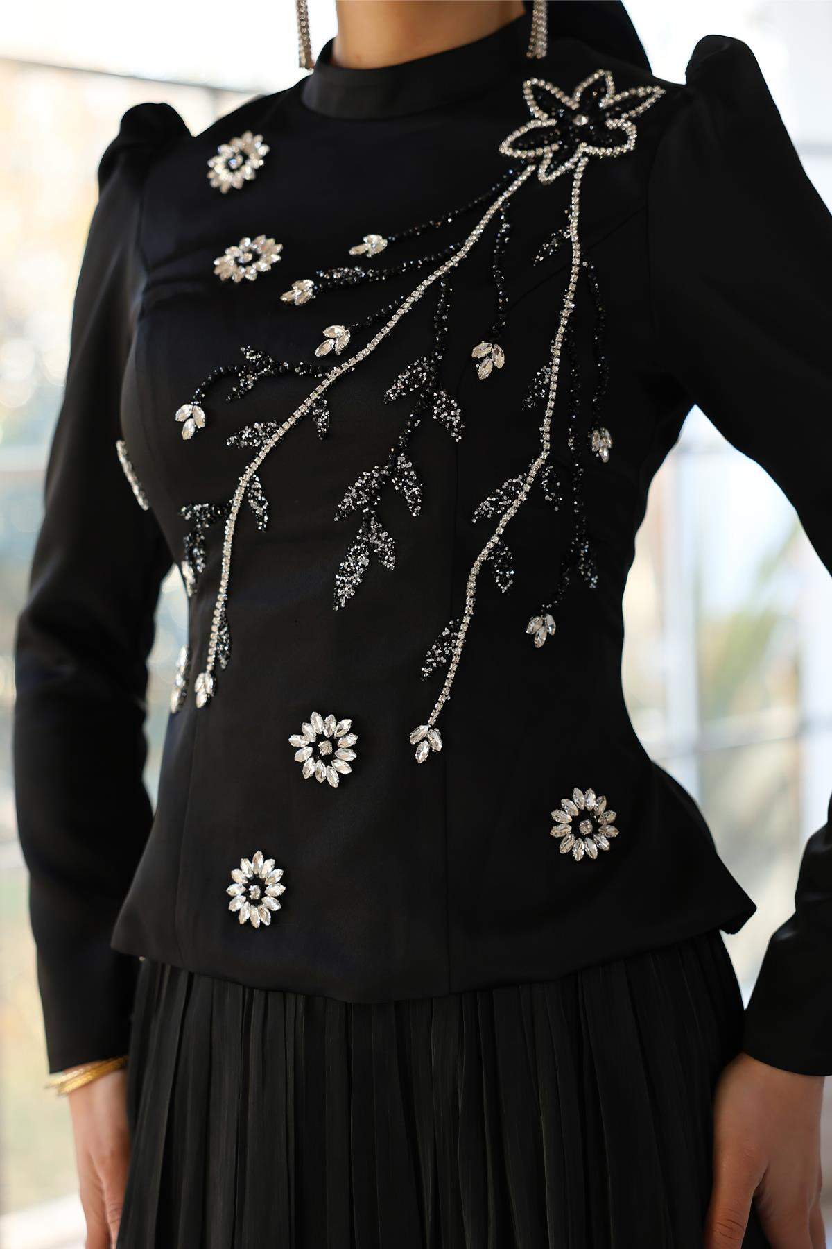 Önü Taş İşlemeli Saten Yoryo İpek Kombinli Tesettür Abiye Elbise SİYAH 1055