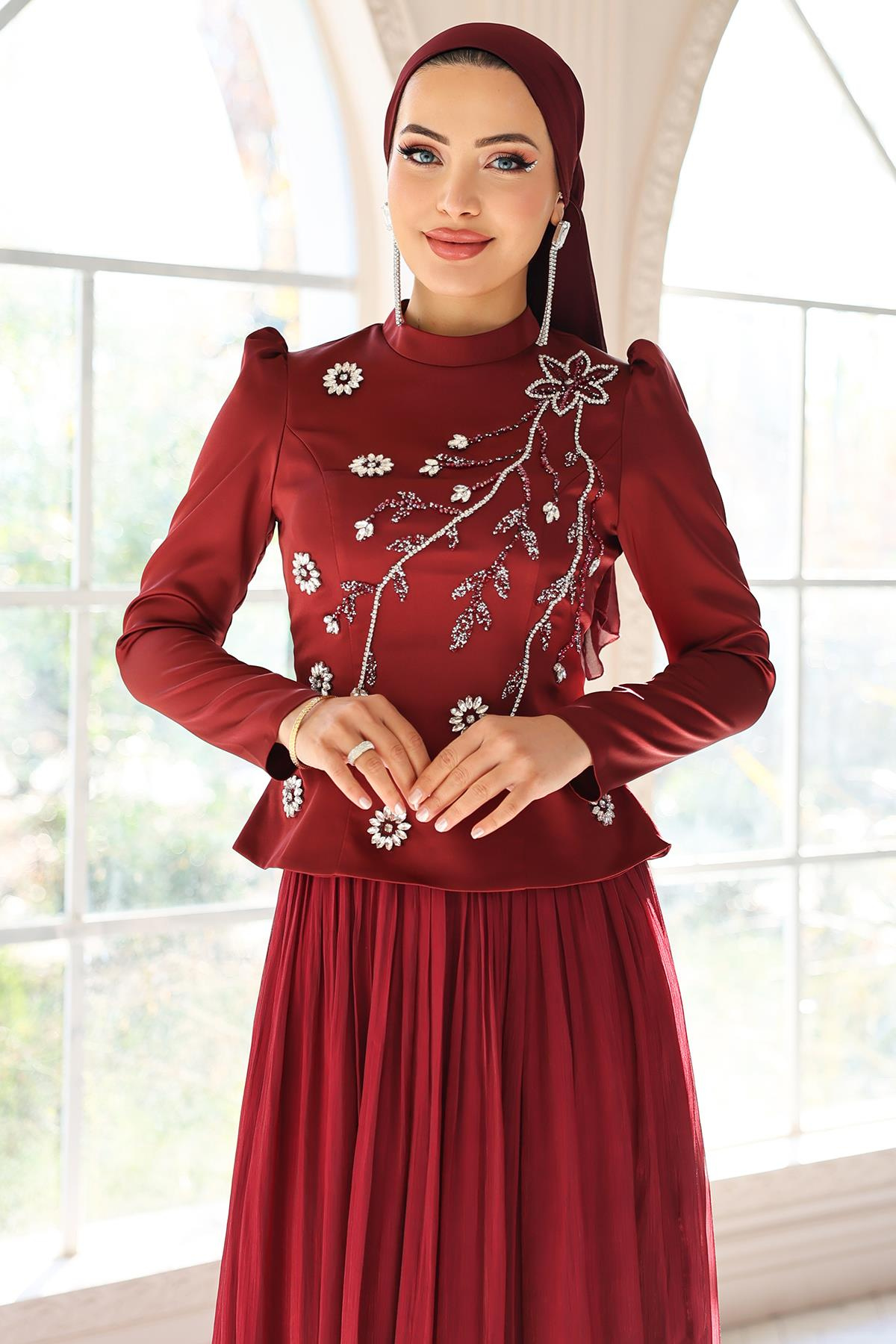 Önü Taş İşlemeli Saten Yoryo İpek Kombinli Tesettür Abiye Elbise BORDO 1055
