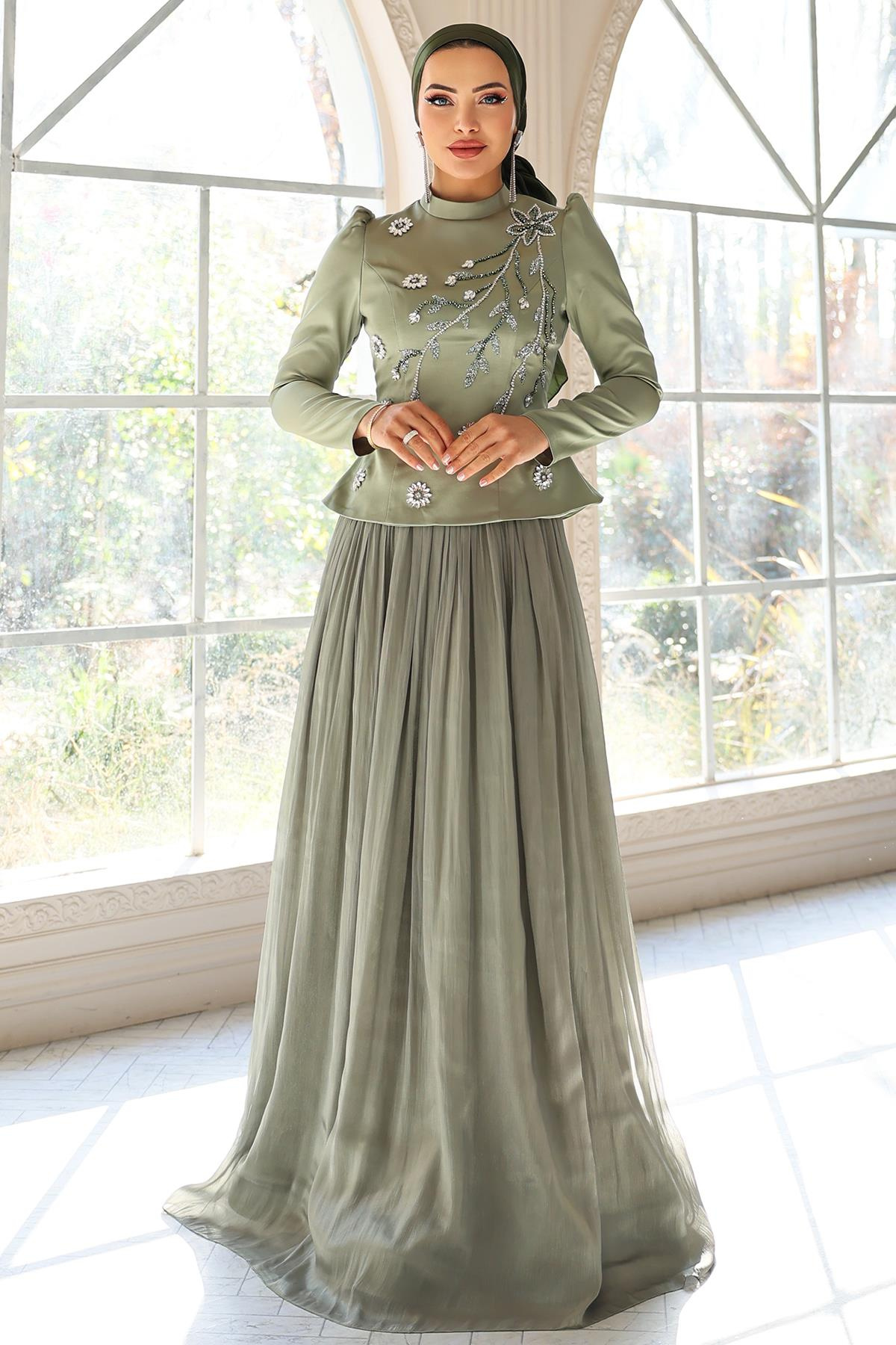 Önü Taş İşlemeli Saten Yoryo İpek Kombinli Tesettür Abiye Elbise AÇIK YEŞİL 1055