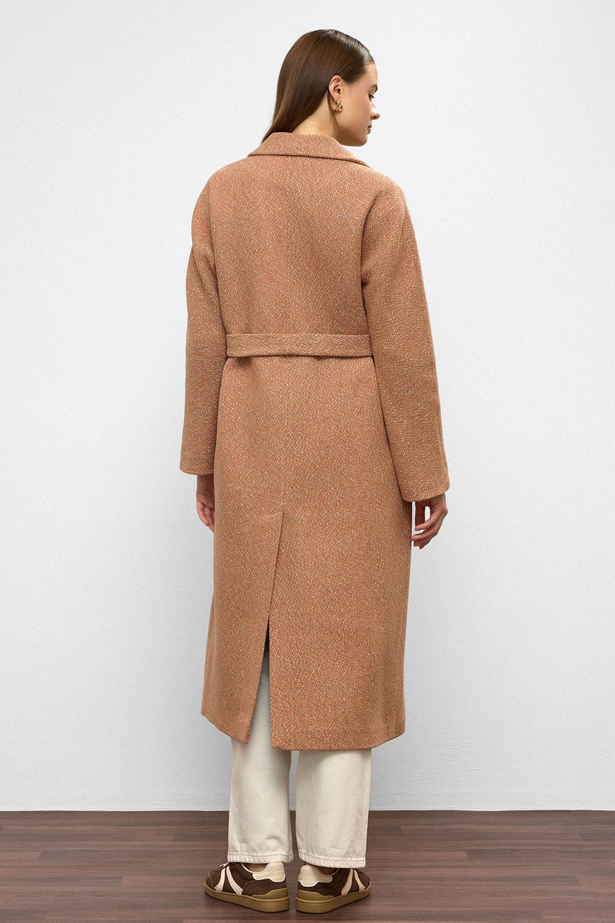 Oversize Çıt Çıt Kapamalı Balık Sırtı Desen Ara Boy Kaban SOMON 3035