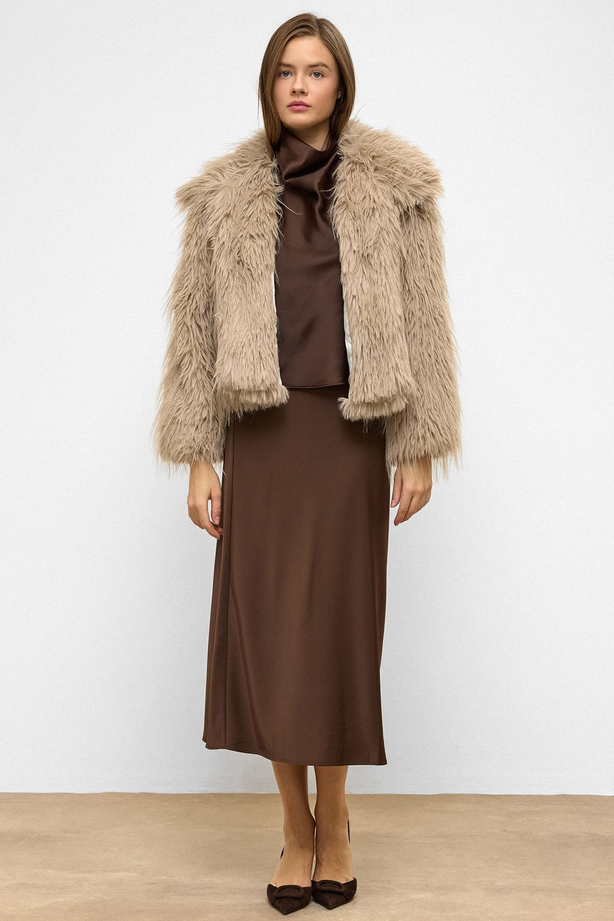 سترة كبيرة الحجم من الفرو الصناعي طويل الشعر حجر 1011