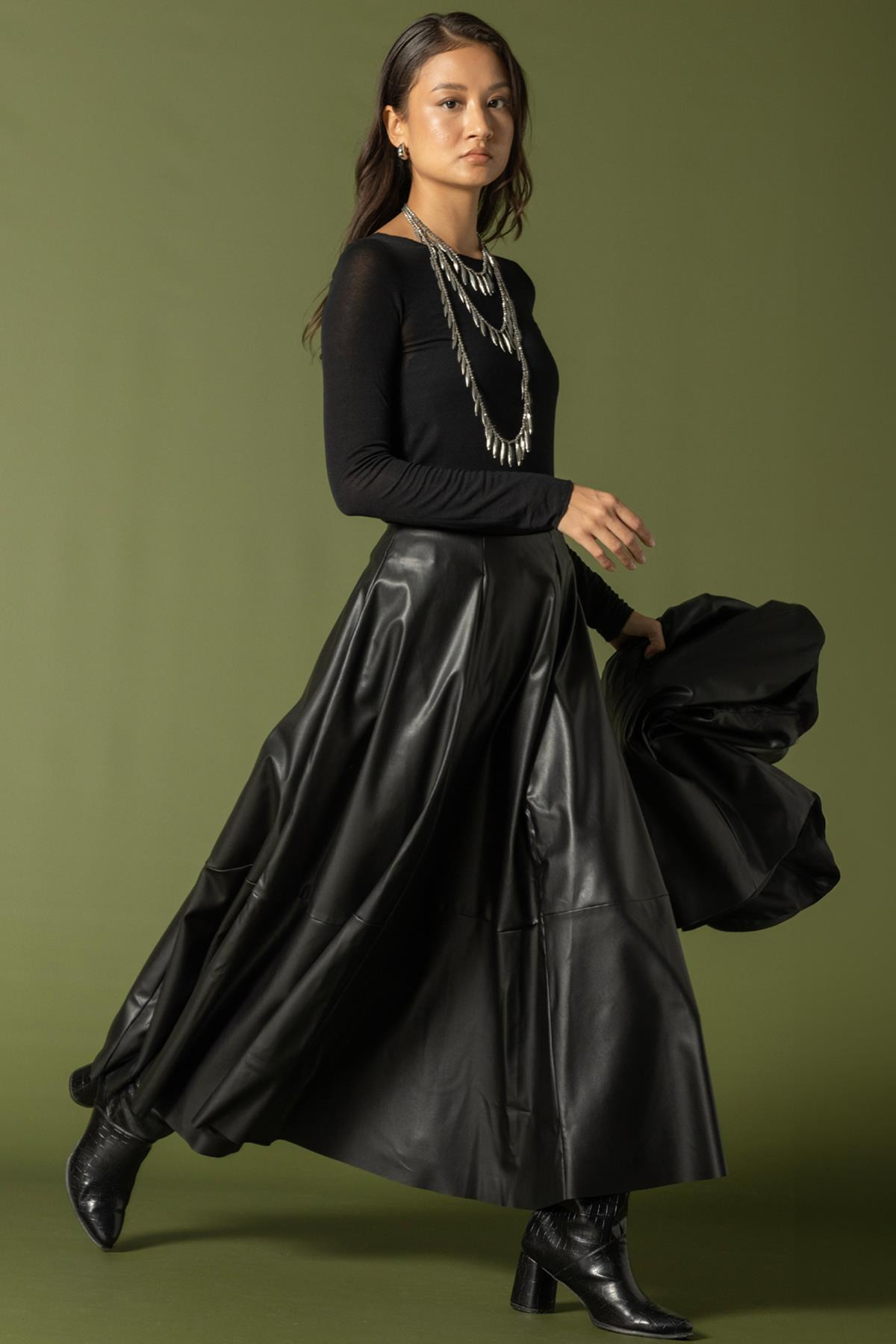 Parçalı Kloş Deri Etek SİYAH 7065