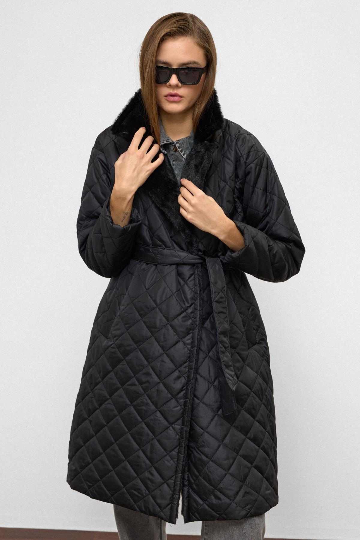 Peluş Garnili Çıt Çıt Kapamalı Kruvaze Kapitone Mont SİYAH 6787