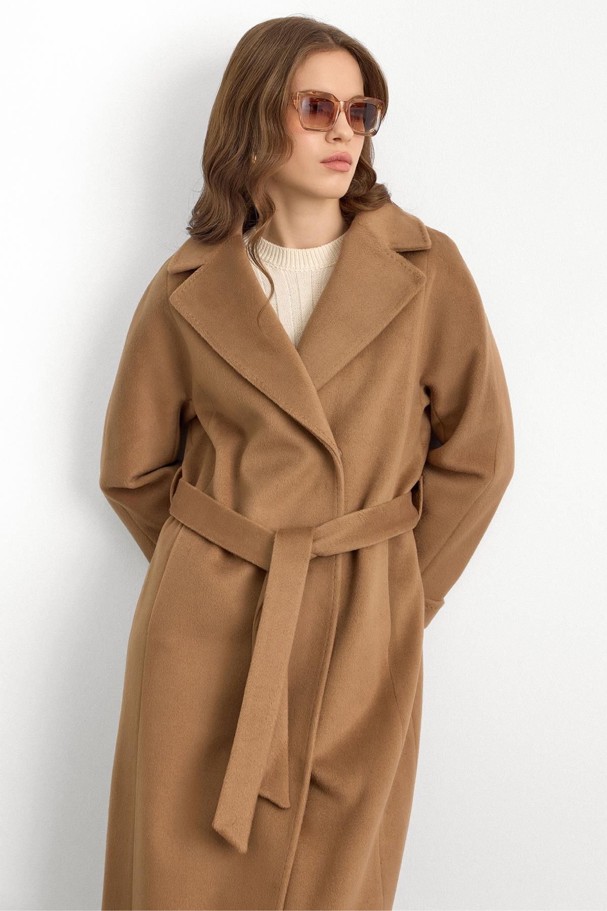 Punto Dikiş Detaylı Oversize Premium Kaban K. KAMEL 3108