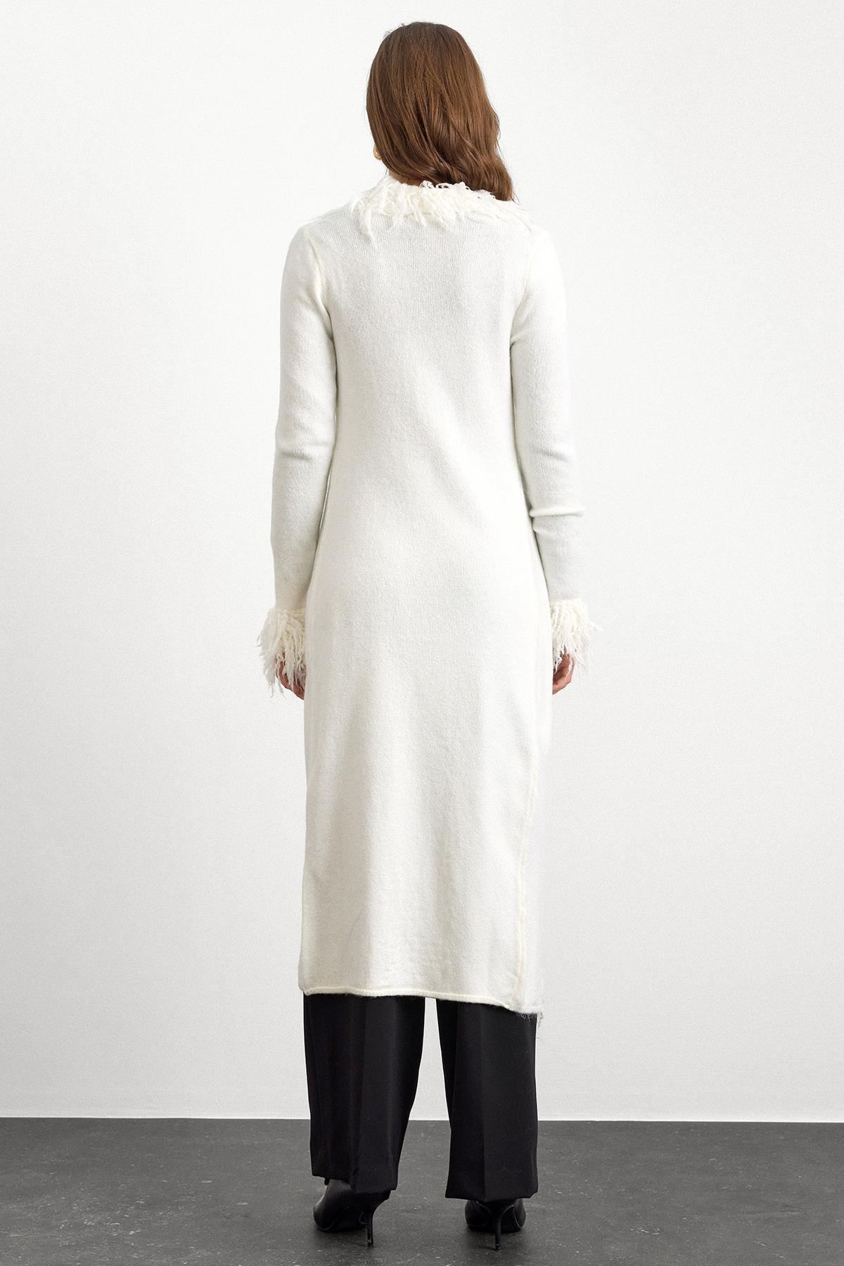 Püskül Detaylı Uzun Triko Hırka EKRU 8281