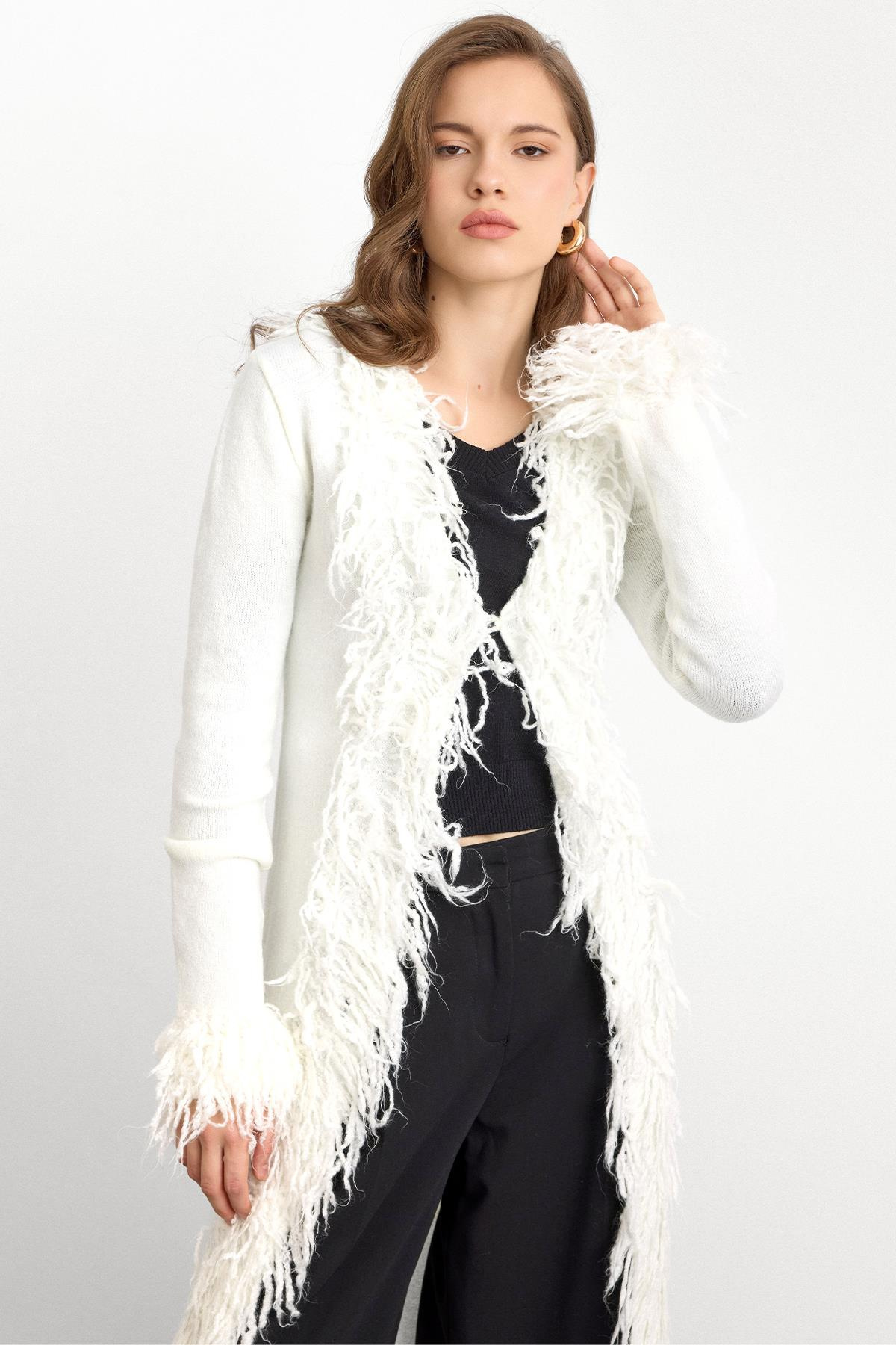 Püskül Detaylı Uzun Triko Hırka EKRU 8281