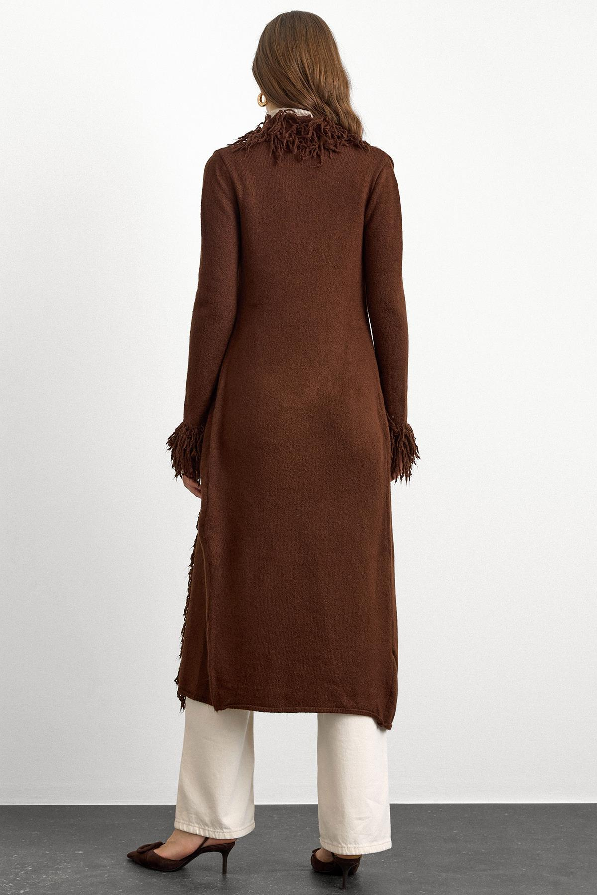 Püskül Detaylı Uzun Triko Hırka KAHVE 8281