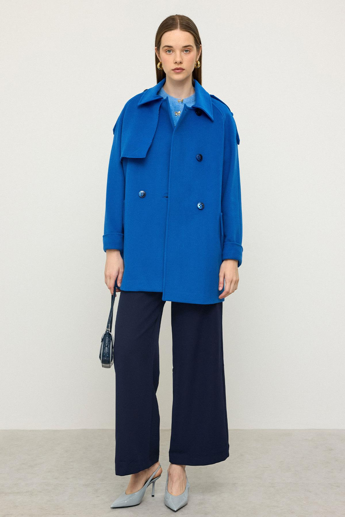 Reglan Kol Apolet ve Pelerin Detaylı Kaşmir Kaban SAKS 3131