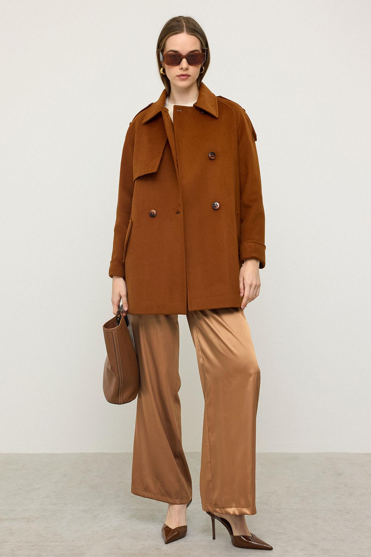 Reglan Kol Apolet ve Pelerin Detaylı Kaşmir Kaban RUST 3131