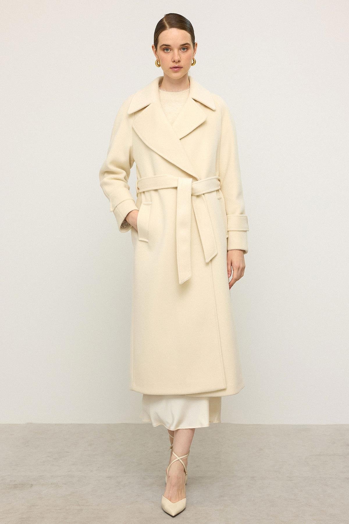 Reglan Kol Çıt Çıt Kapamalı Ara Boy Kaban EKRU 3145