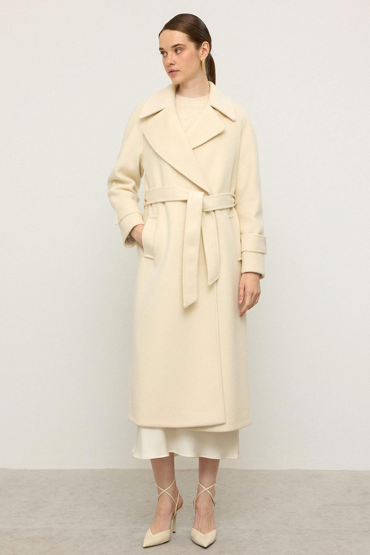 Reglan Kol Çıt Çıt Kapamalı Ara Boy Kaban EKRU 3145