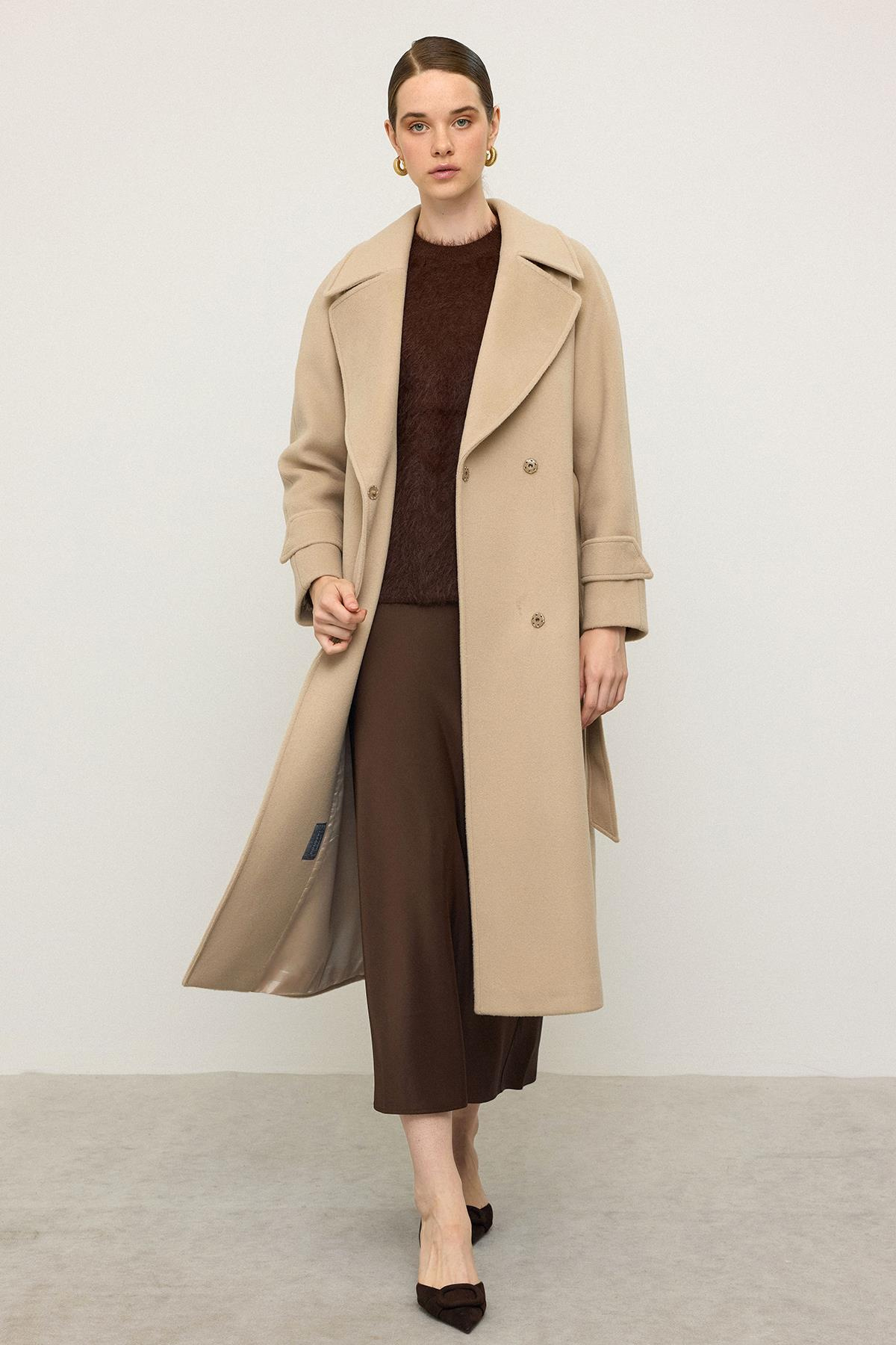 Reglan Kol Çıt Çıt Kapamalı Ara Boy Kaban BEJ 3145