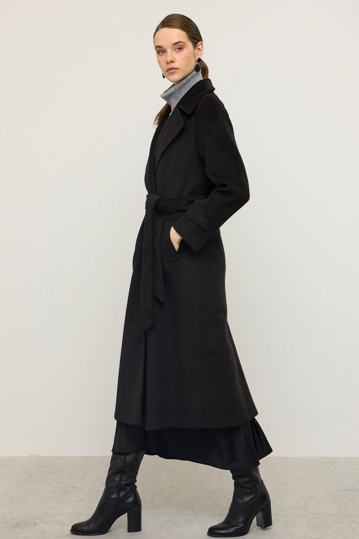 Raglan Sleeve Snap Closure Mid-Length Coat BLACK 3145