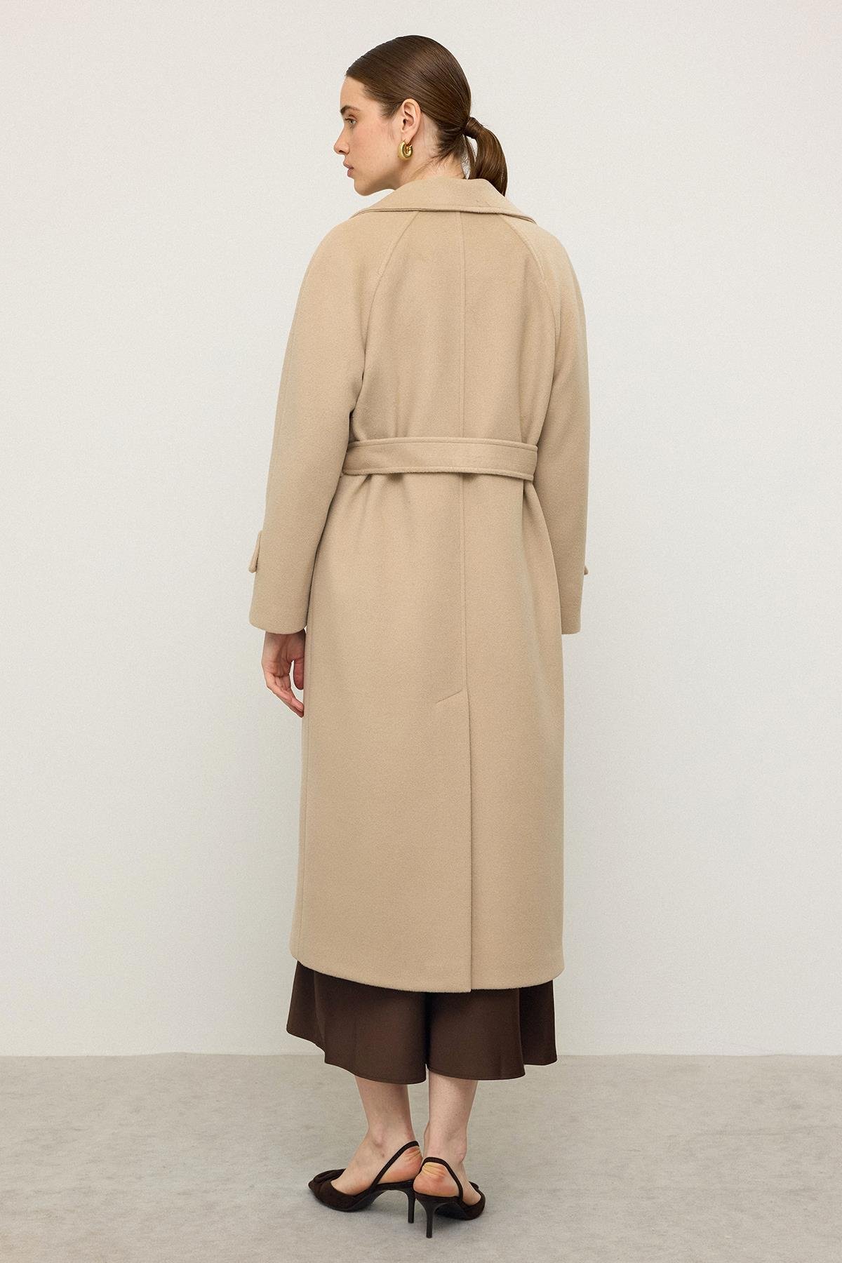 Reglan Kol Çıt Çıt Kapamalı Ara Boy Kaban BEJ 3145