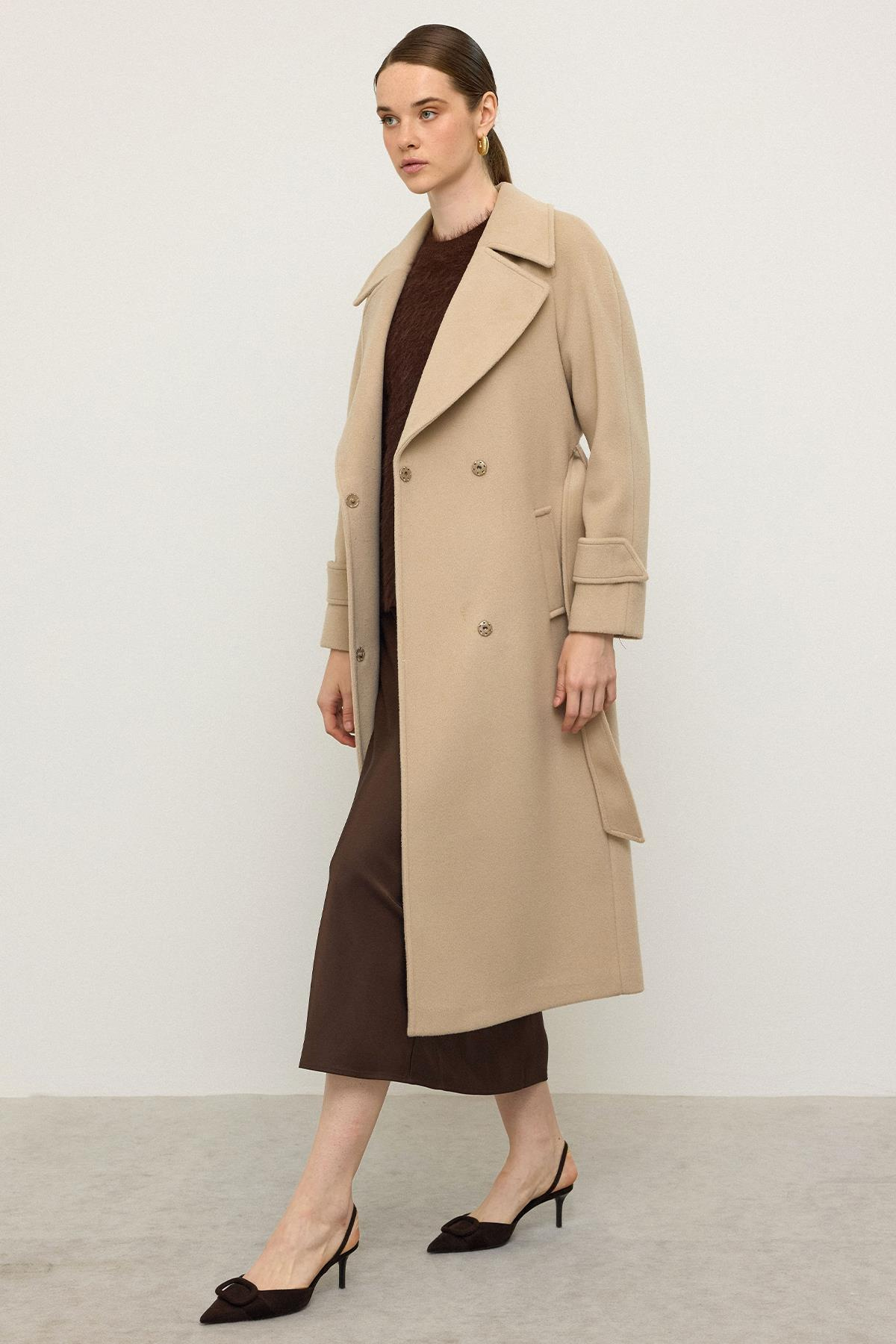 Reglan Kol Çıt Çıt Kapamalı Ara Boy Kaban BEJ 3145