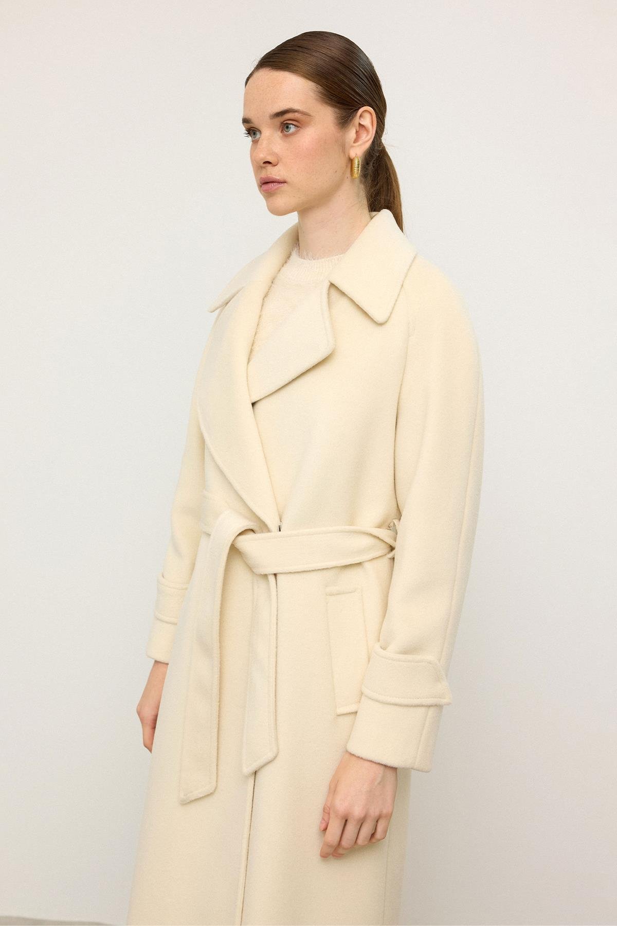 Reglan Kol Çıt Çıt Kapamalı Ara Boy Kaban EKRU 3145