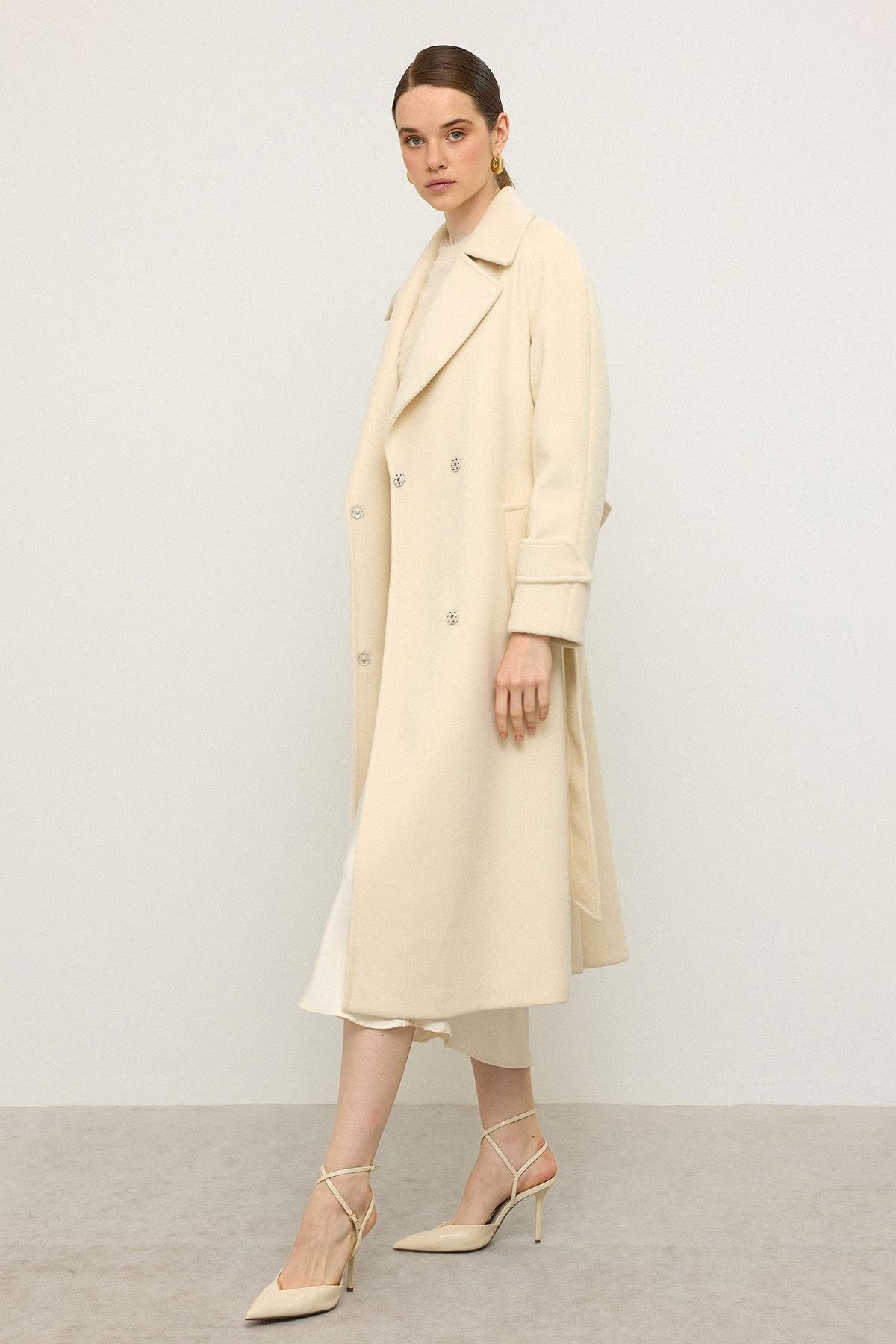 Reglan Kol Çıt Çıt Kapamalı Ara Boy Kaban EKRU 3145