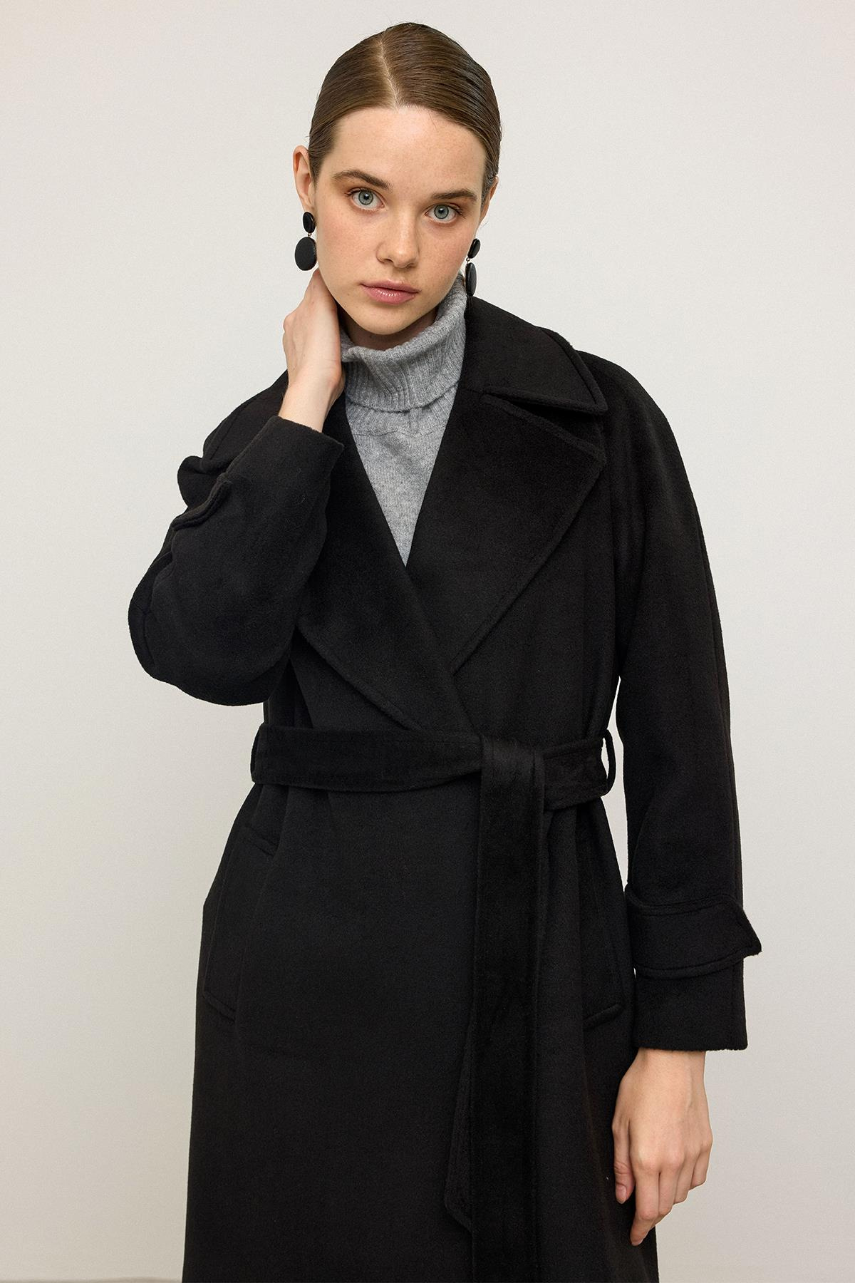 Raglan Sleeve Snap Closure Mid-Length Coat BLACK 3145
