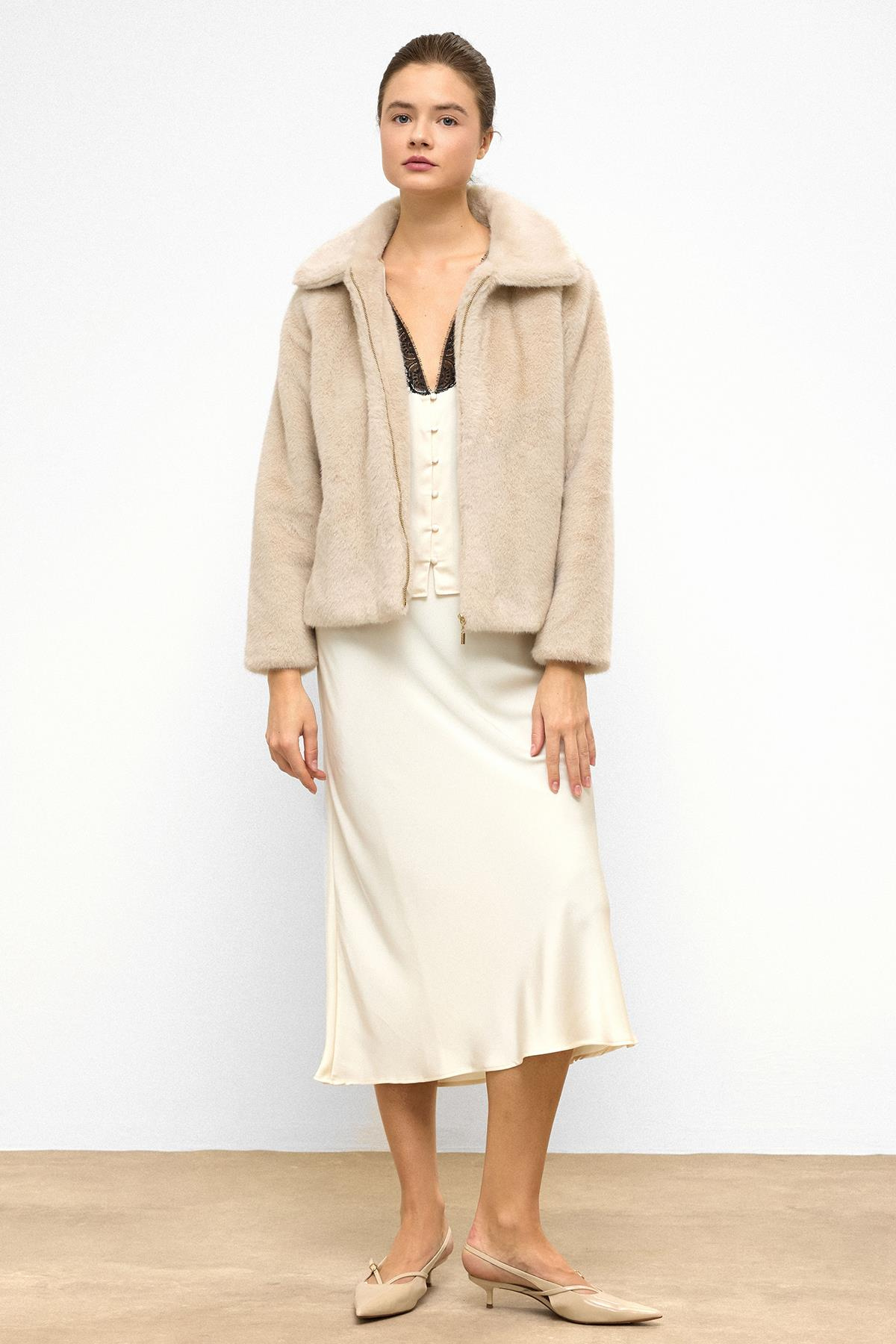 Reglan Kol Fermuarlı Suni Kürk Ceket BEJ 1012