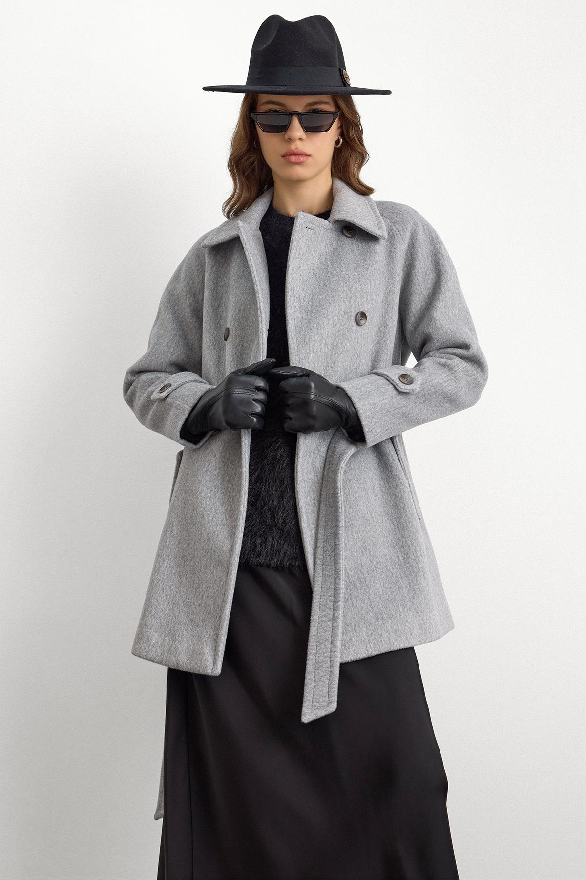 Reglan Kol Kruvaze Kısa Kaban AÇIK GRİ 3150