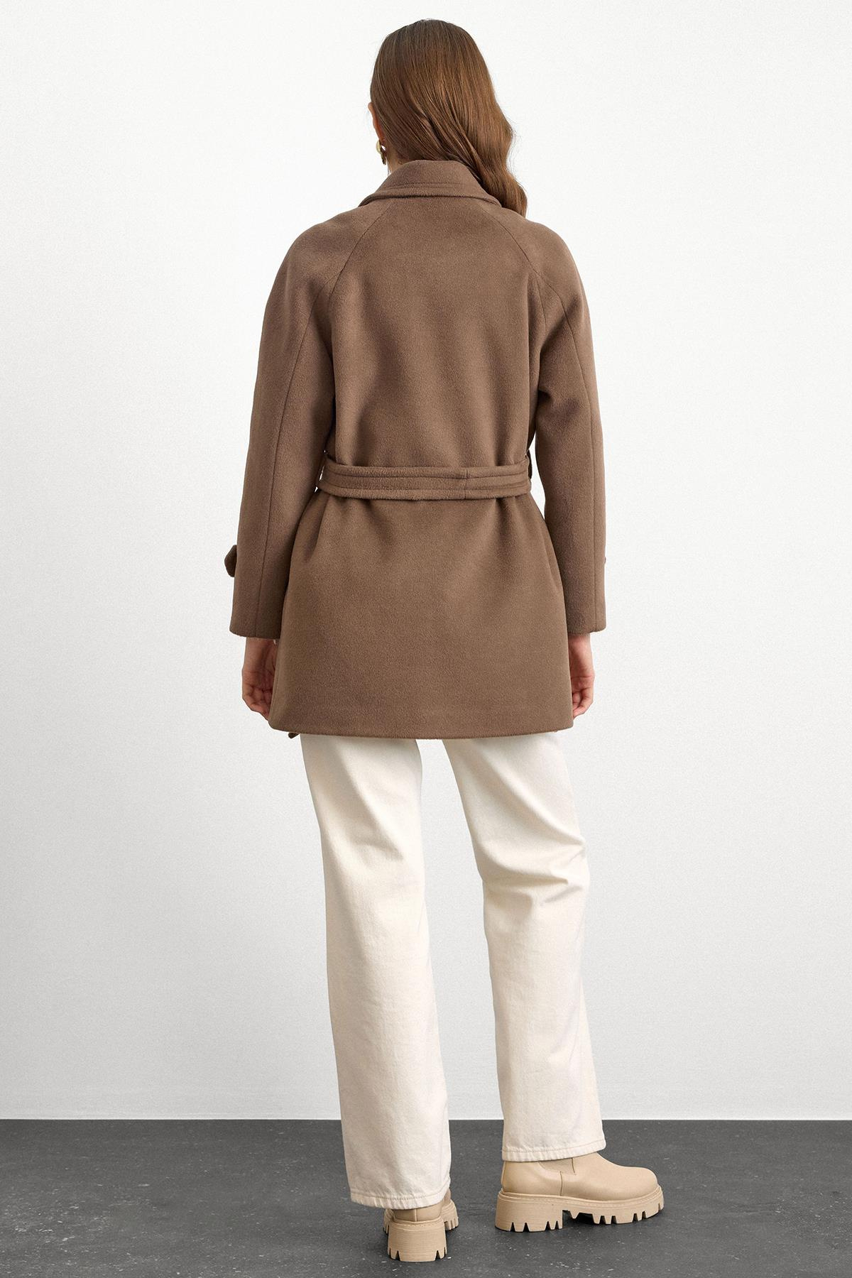 Reglan Kol Kruvaze Kısa Kaban VİZON 3150