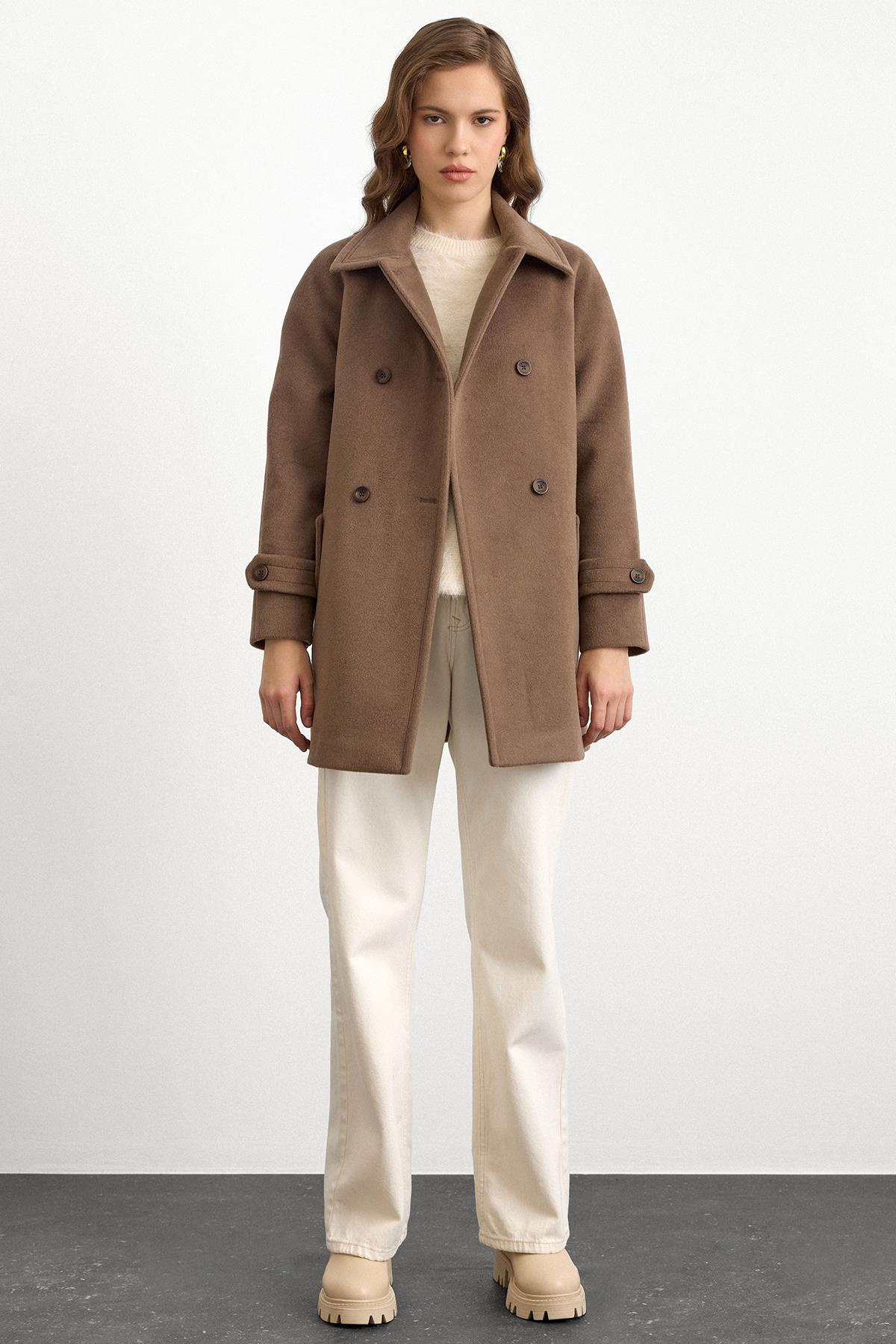 Reglan Kol Kruvaze Kısa Kaban VİZON 3150