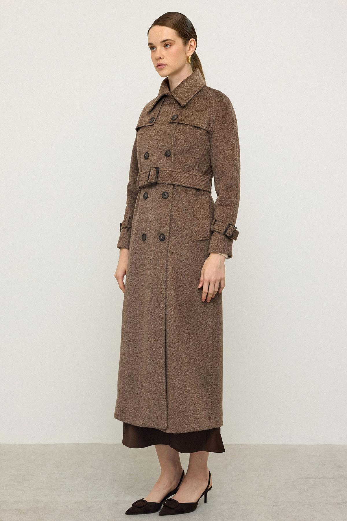 Reglan Kol Pelerin Detaylı Uzun Moher Kaban LATTE 3144