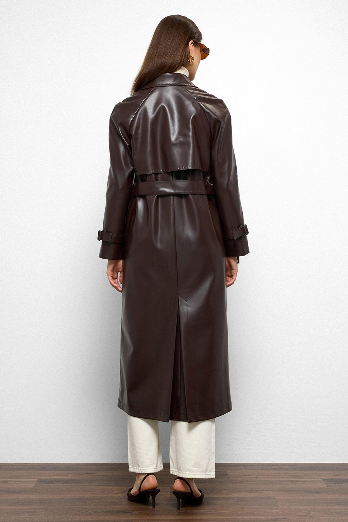 Reglan Kol Pelerin ve Punto Dikiş Detaylı Deri Trençkot K. KAHVE 6754