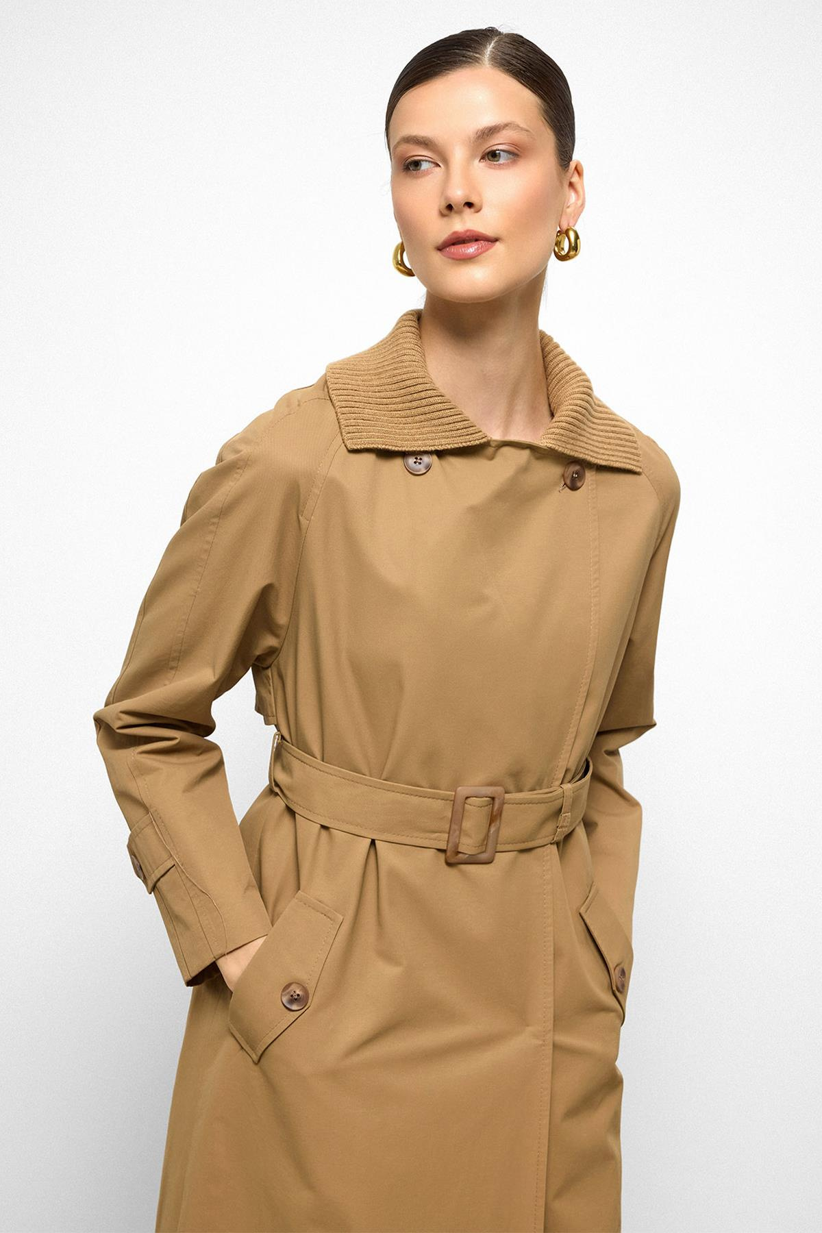 Ribana Yakalı Reglan Kol Su İtici Özellikli Trençkot KAMEL 6758