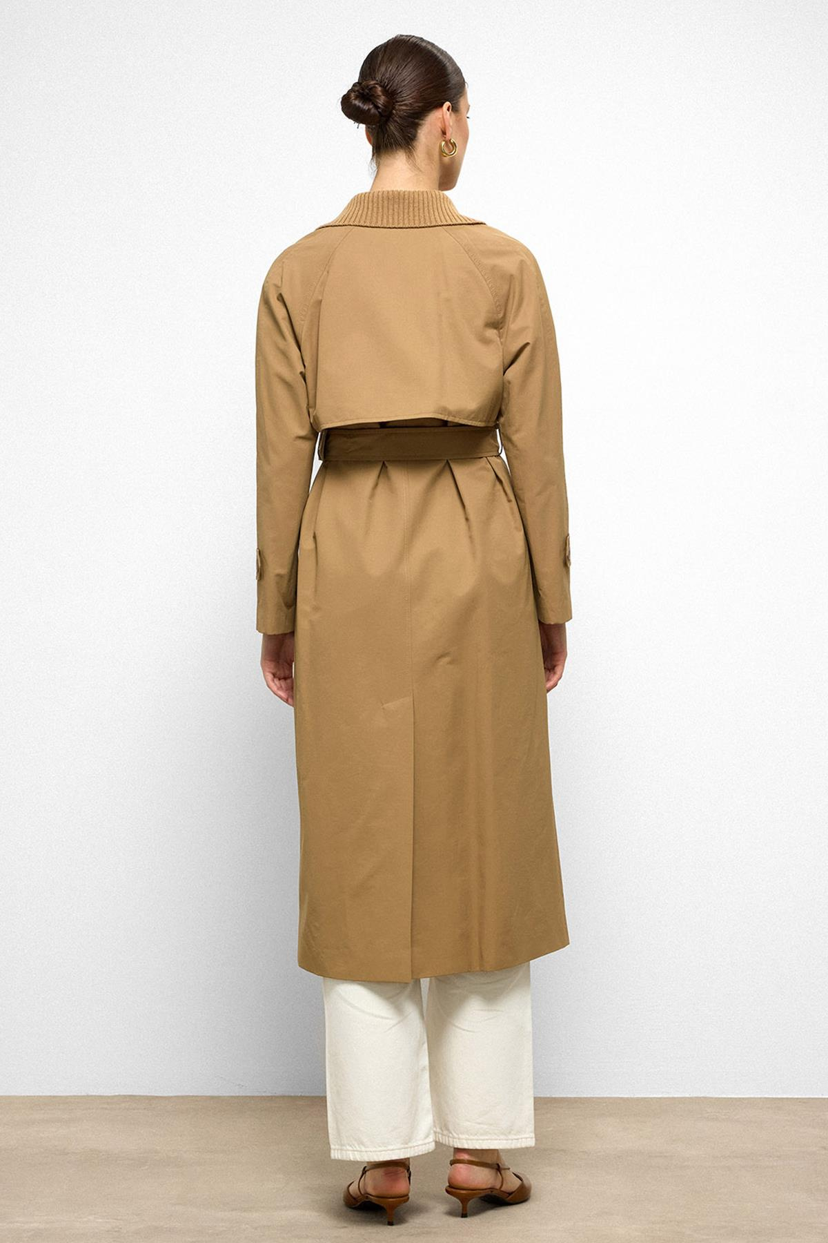 Ribana Yakalı Reglan Kol Su İtici Özellikli Trençkot KAMEL 6758