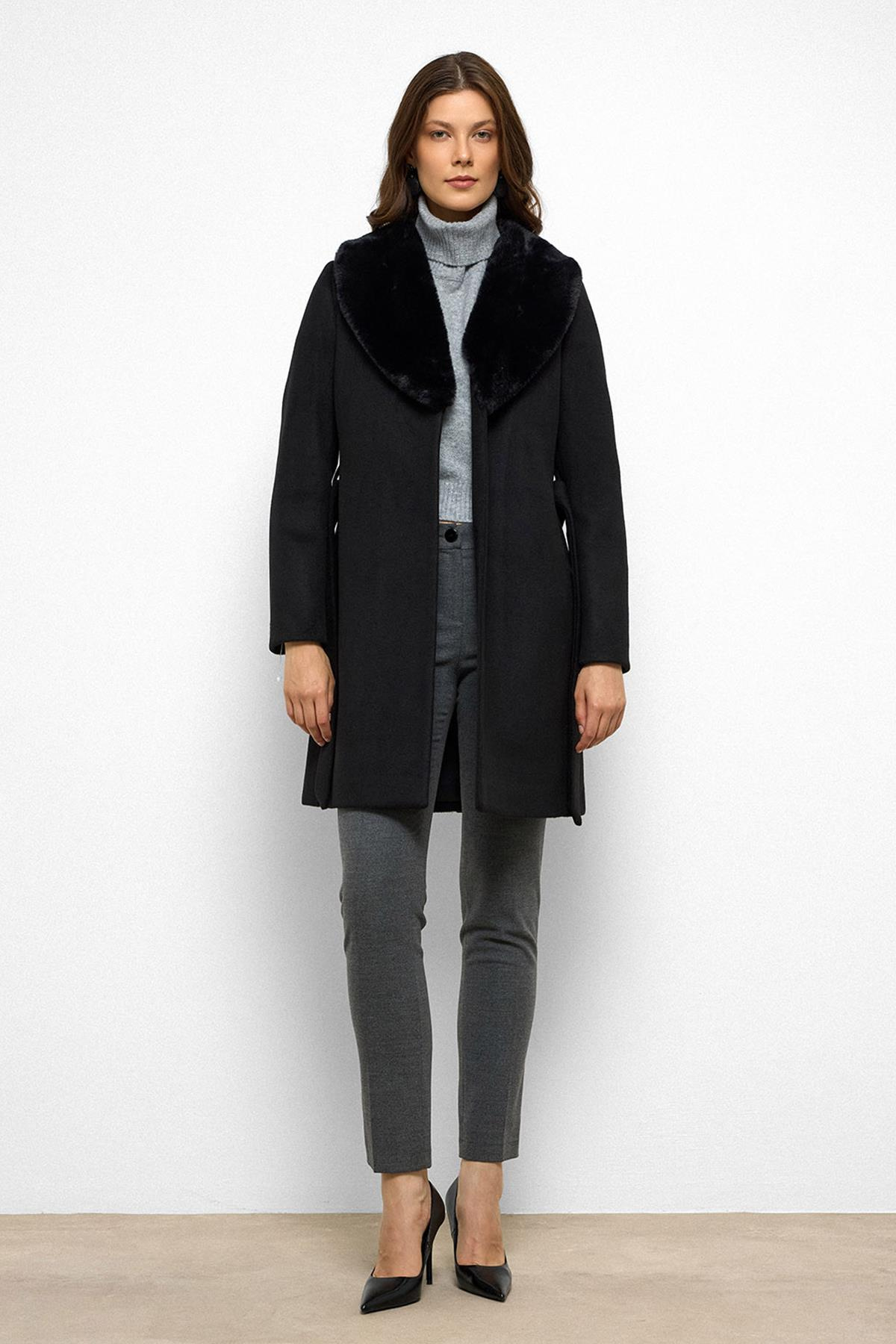 Şal Yaka Kürklü Belden Bağlamalı Kaban SİYAH 3093