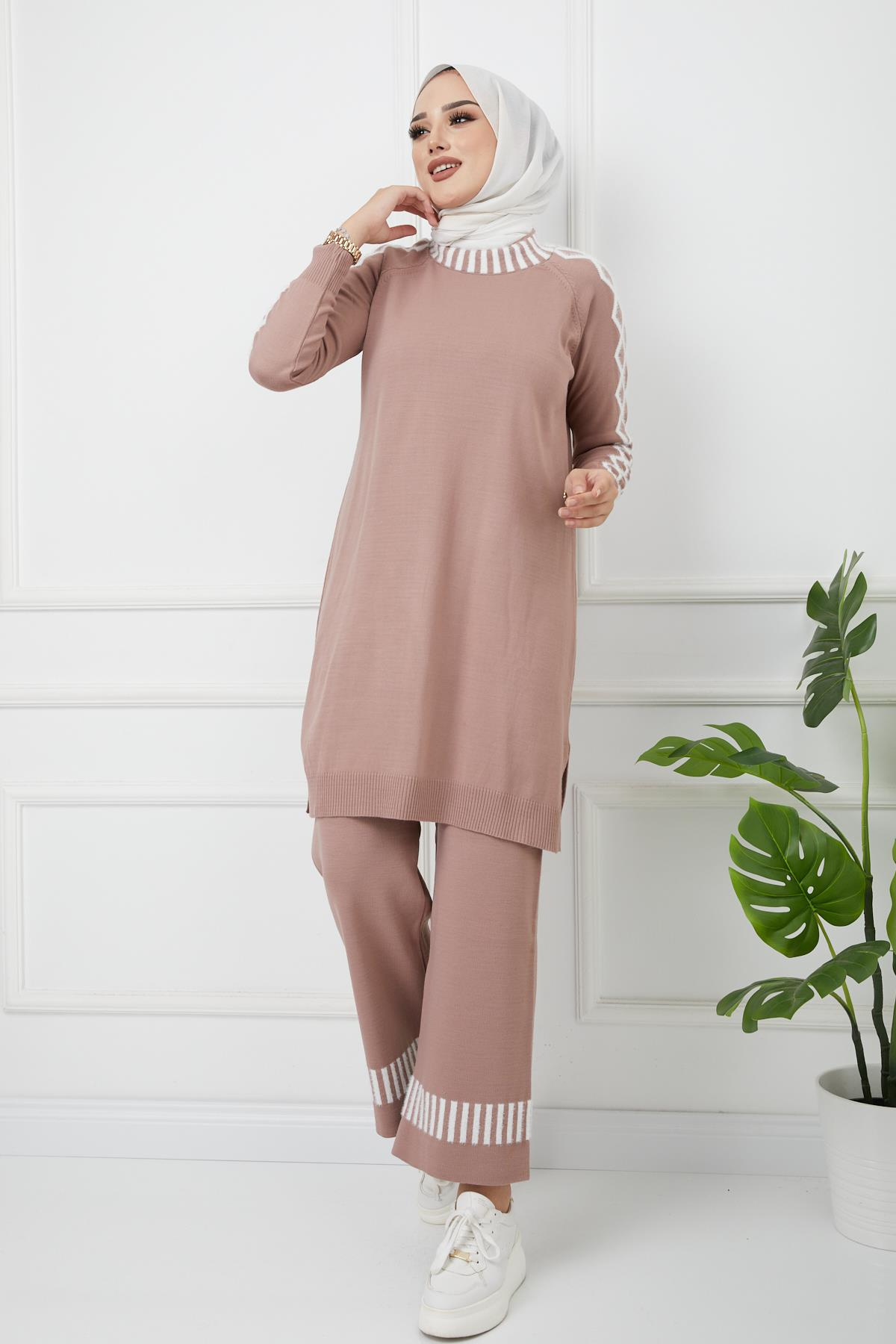 Şerit ve Baklava Desenli Triko Takım PUDRA 9185