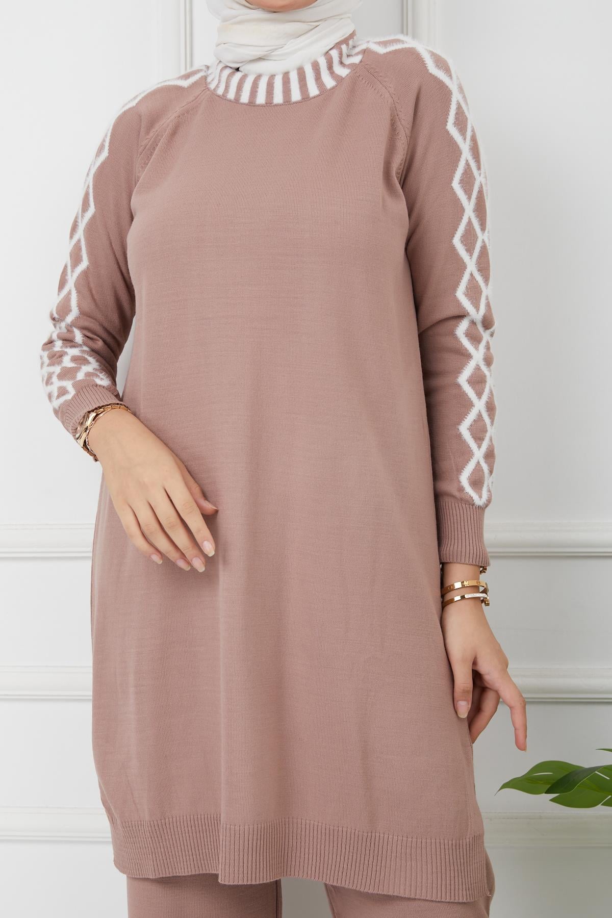 Şerit ve Baklava Desenli Triko Takım PUDRA 9185