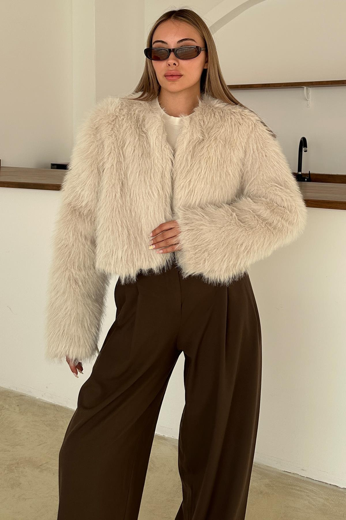 Sıfır Yaka Crop Suni Kürk Ceket TAŞ 1014