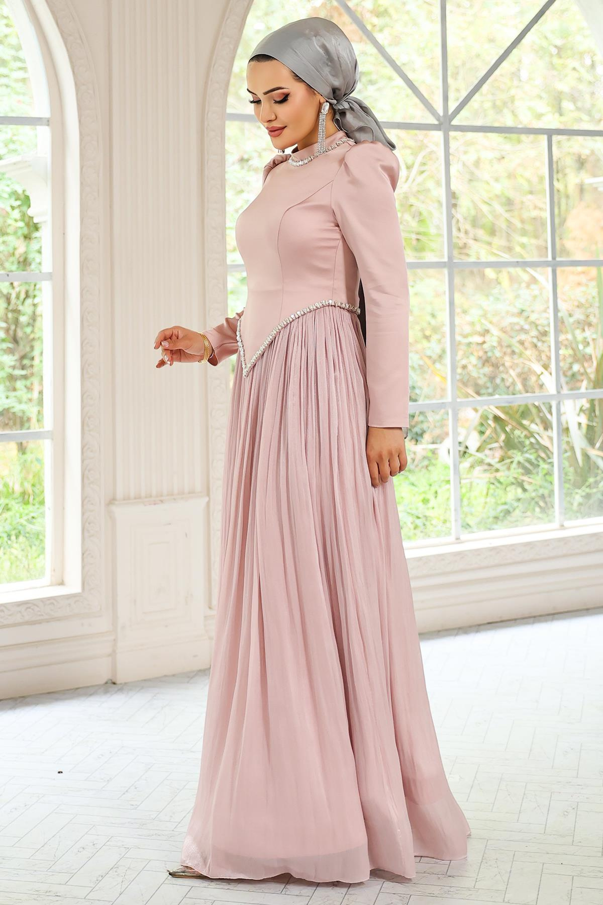 Taş Detaylı Eteği Piliseli Saten ve Yoryo İpek Tesettür Abiye Elbise PUDRA 1046