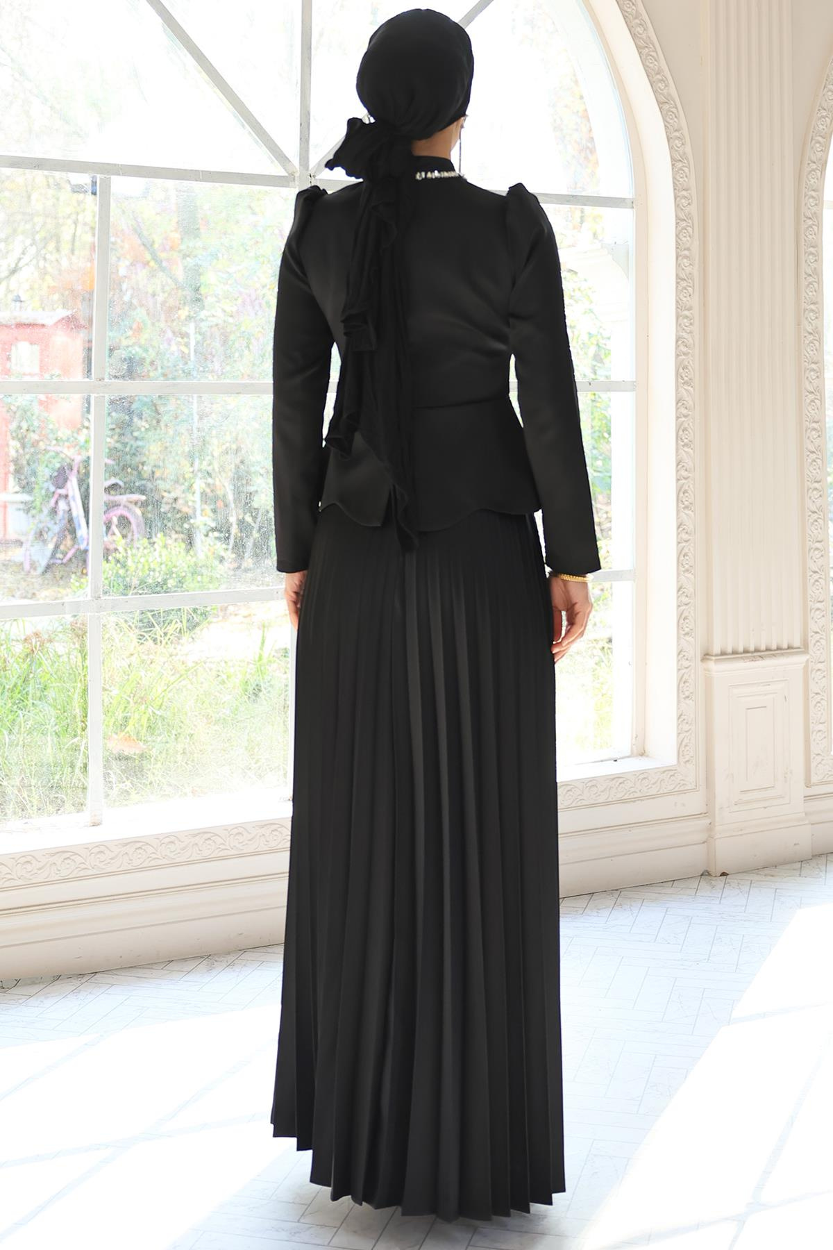 Taş ve İnci Detaylı Piliseli Saten Tesettür Abiye Elbise SİYAH 1682