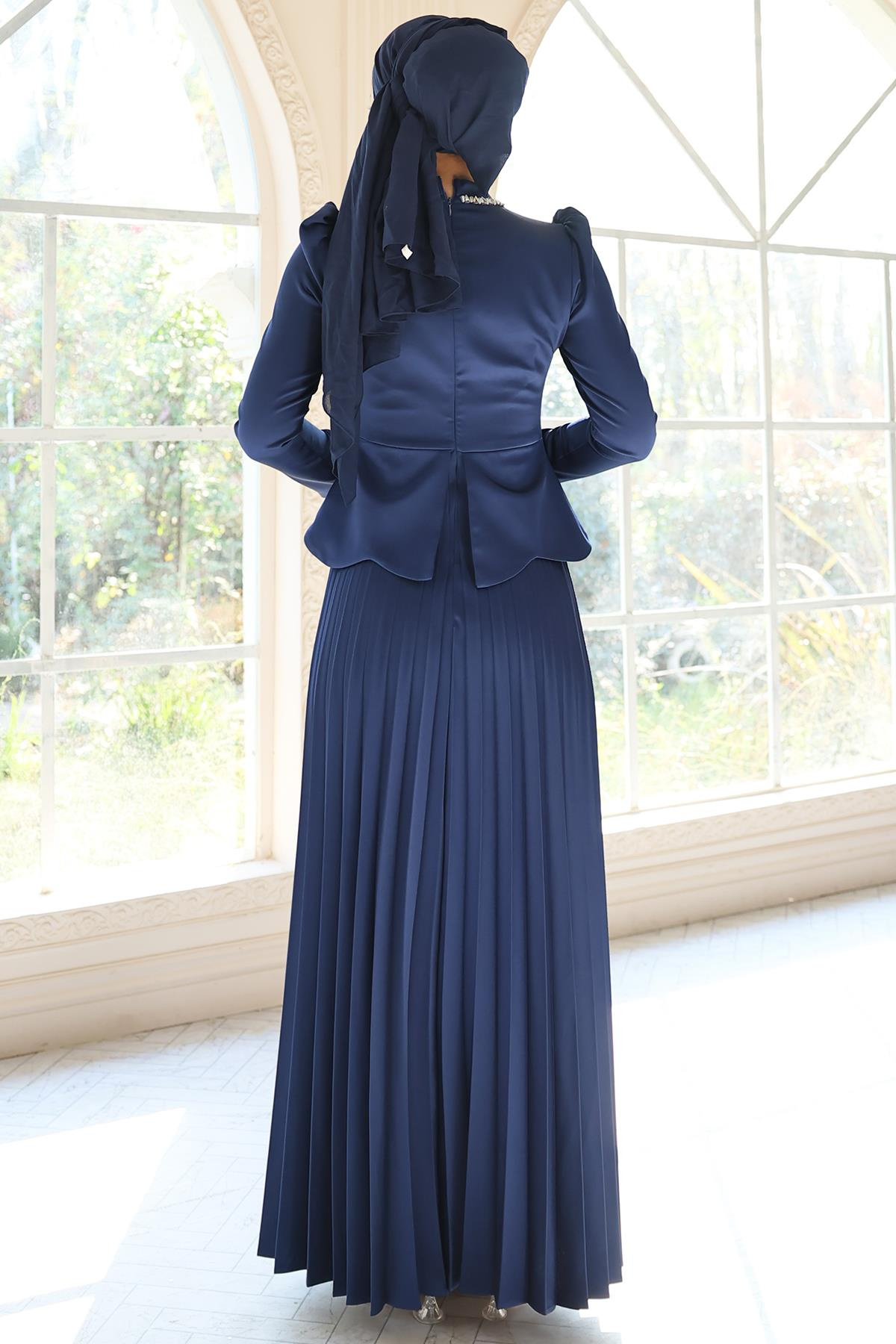 Taş ve İnci Detaylı Piliseli Saten Tesettür Abiye Elbise LACİVERT 1682