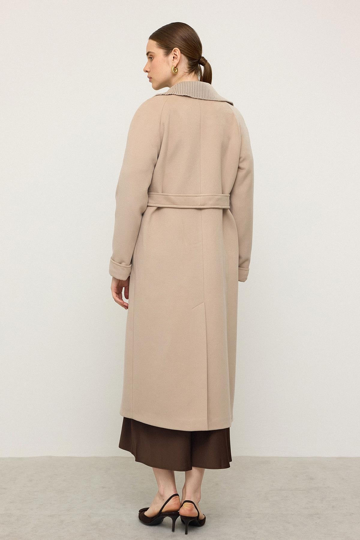 Triko Yakalı Reglan Kol Kaşmir Kaban BEJ 3099